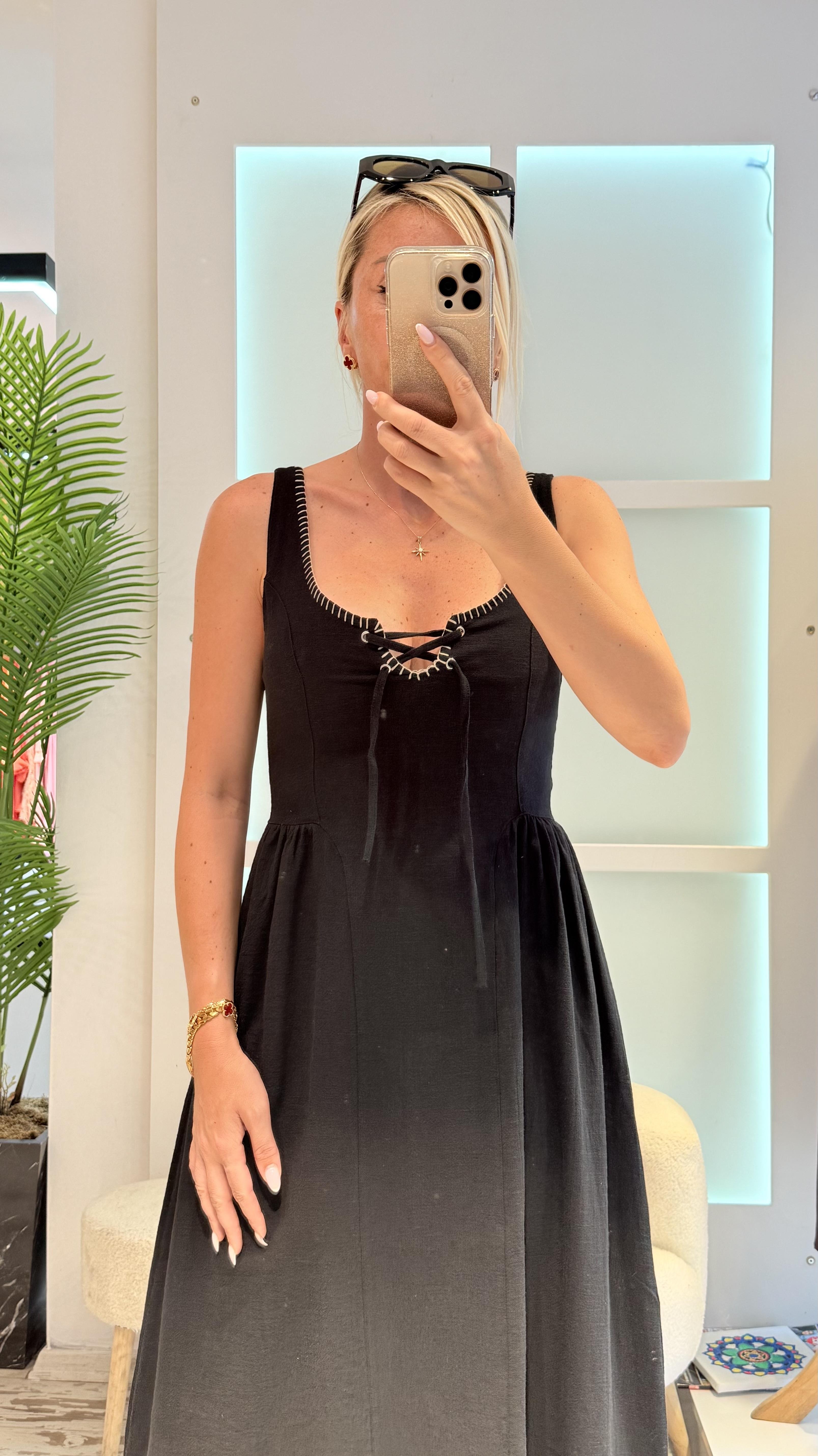 HİLY SİYAH DOKUMA ELBİSE