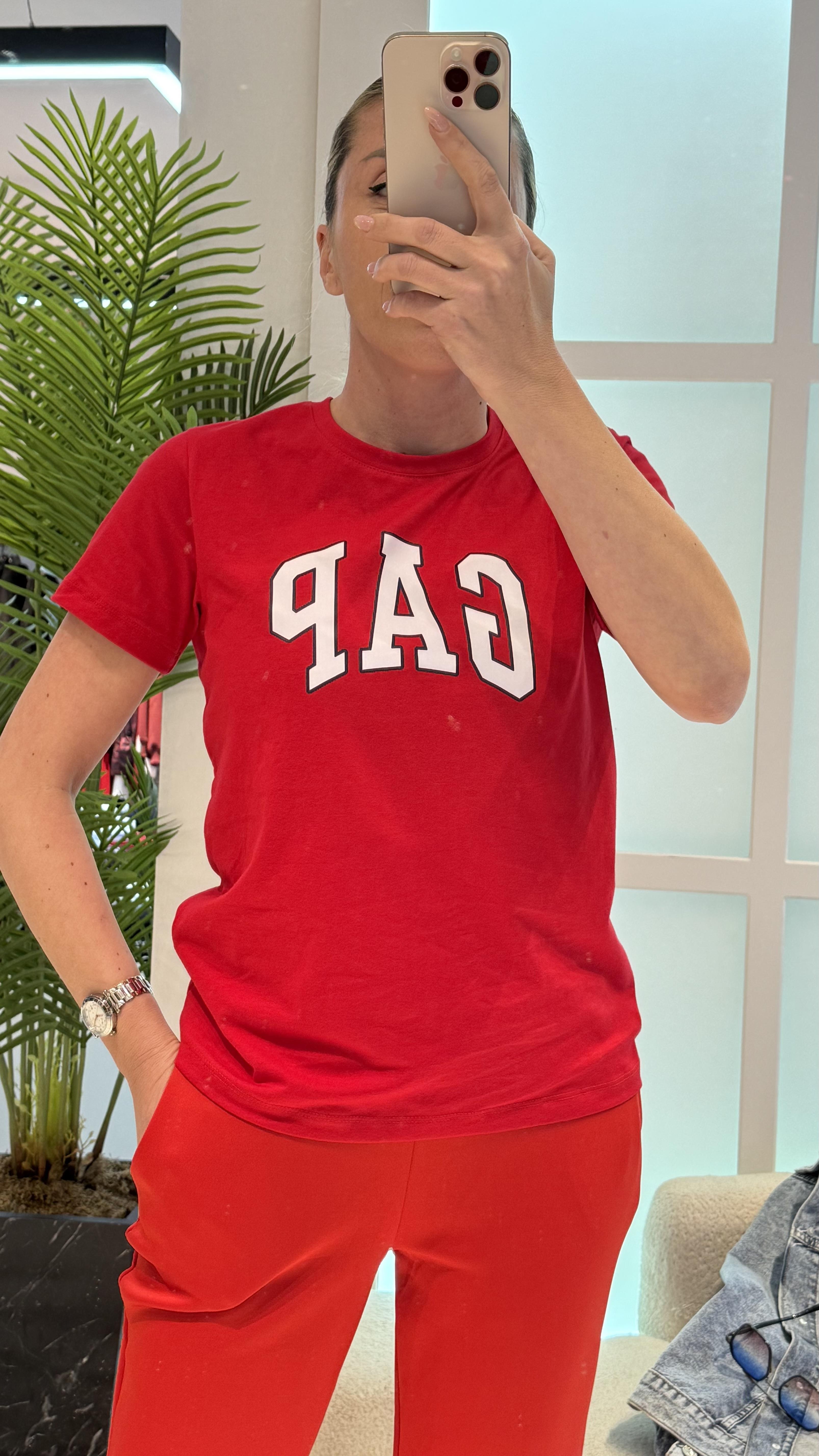 RİVEN KIRMIZI TSHIRT