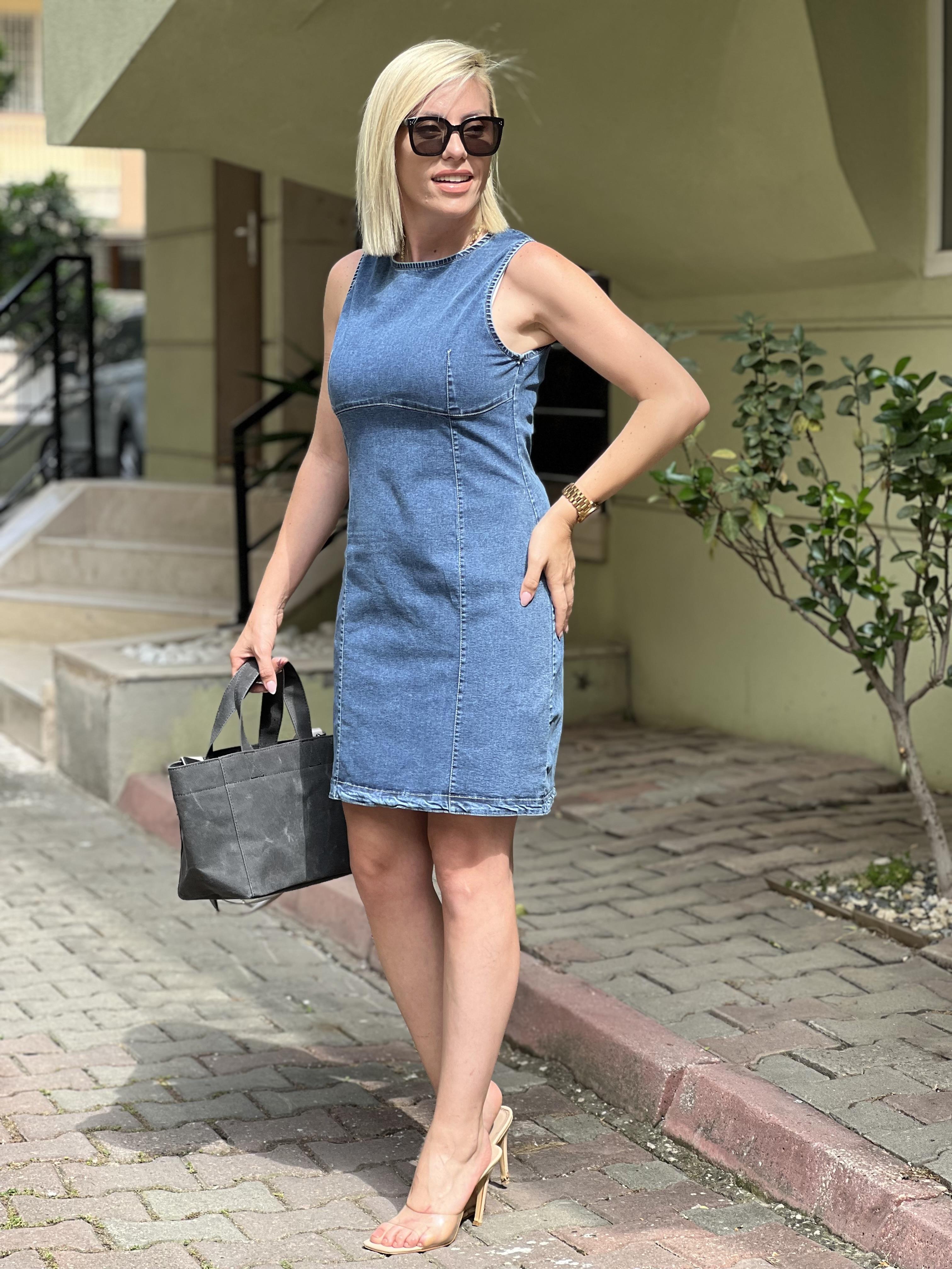 LYCRA KOLSUZ KOT ELBİSE