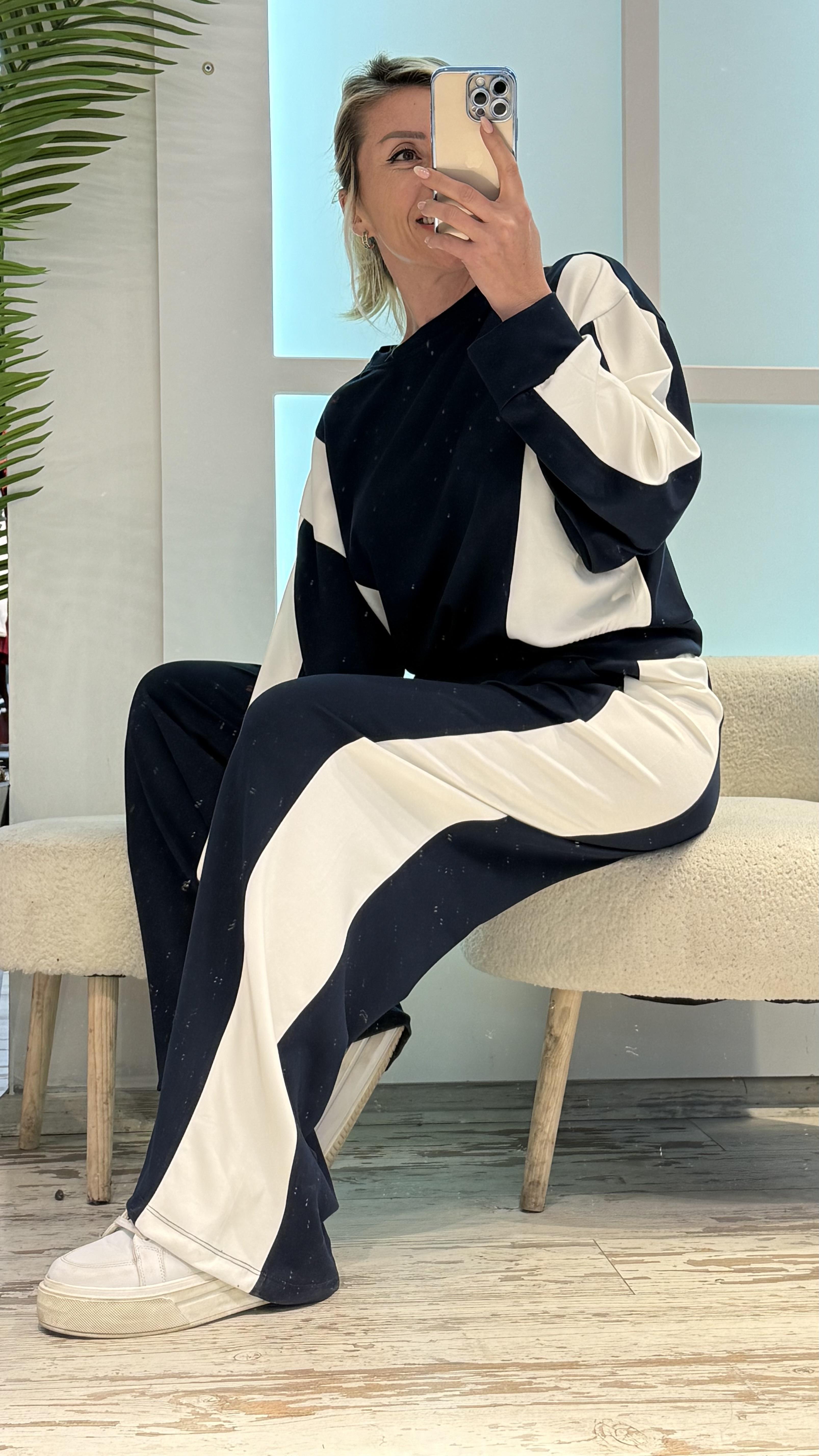 LACİVERT BEYAZ ŞERİTLİ TAKIM