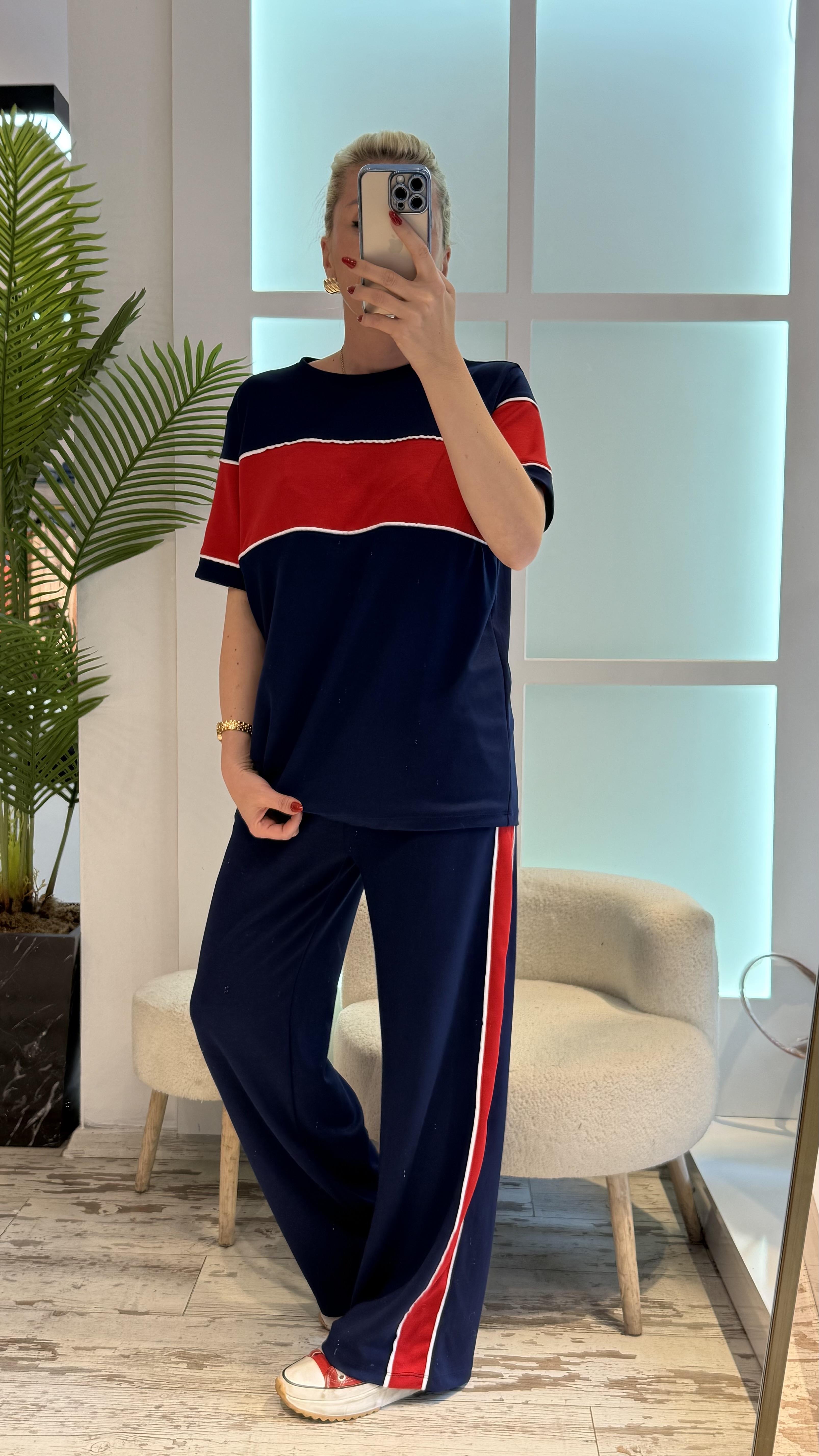 LACİVERT KIRMIZI ŞERİTLİ EŞOFMAN TAKIMI