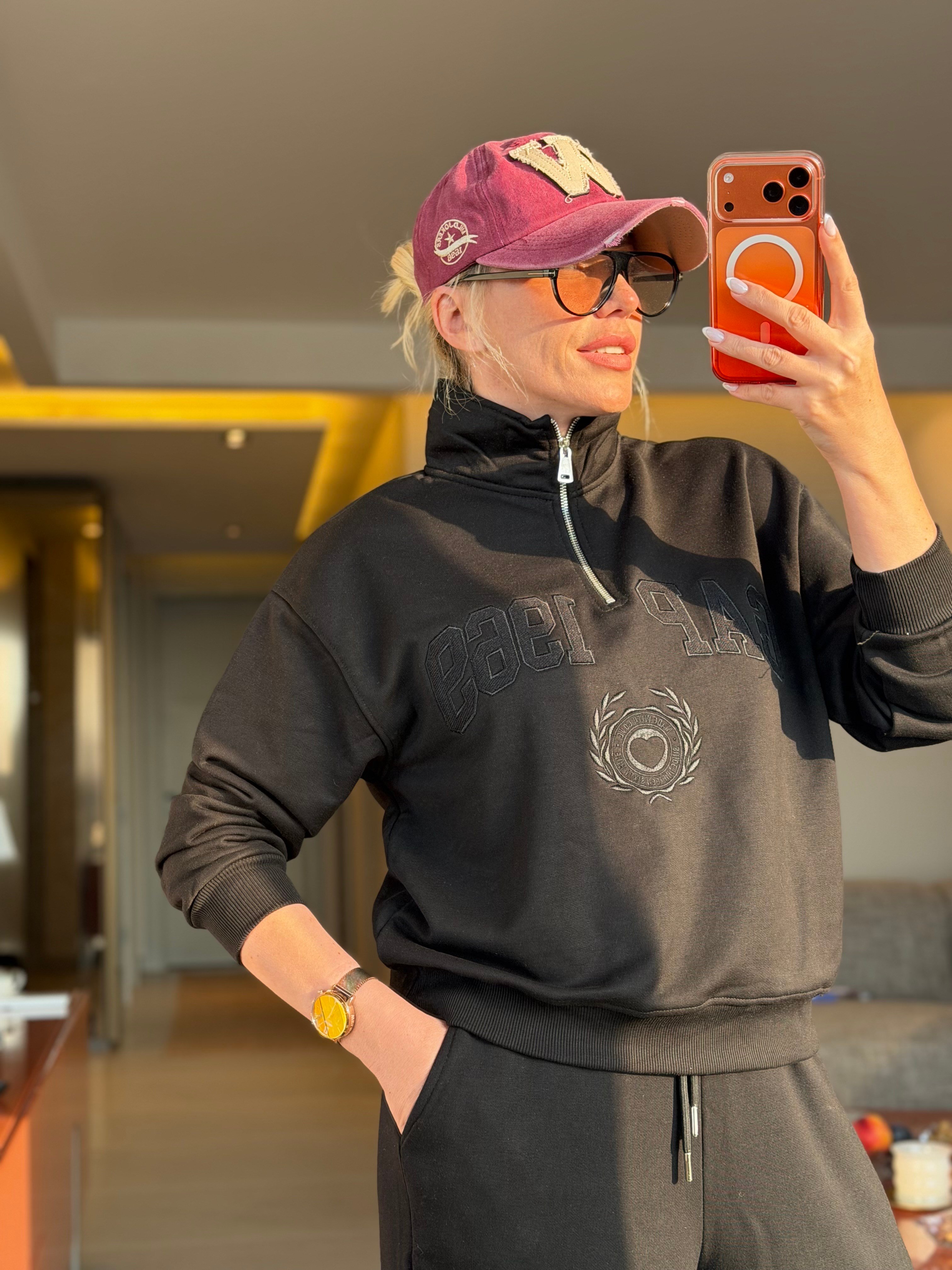 LİLİE SİYAH SWEATSHIRT