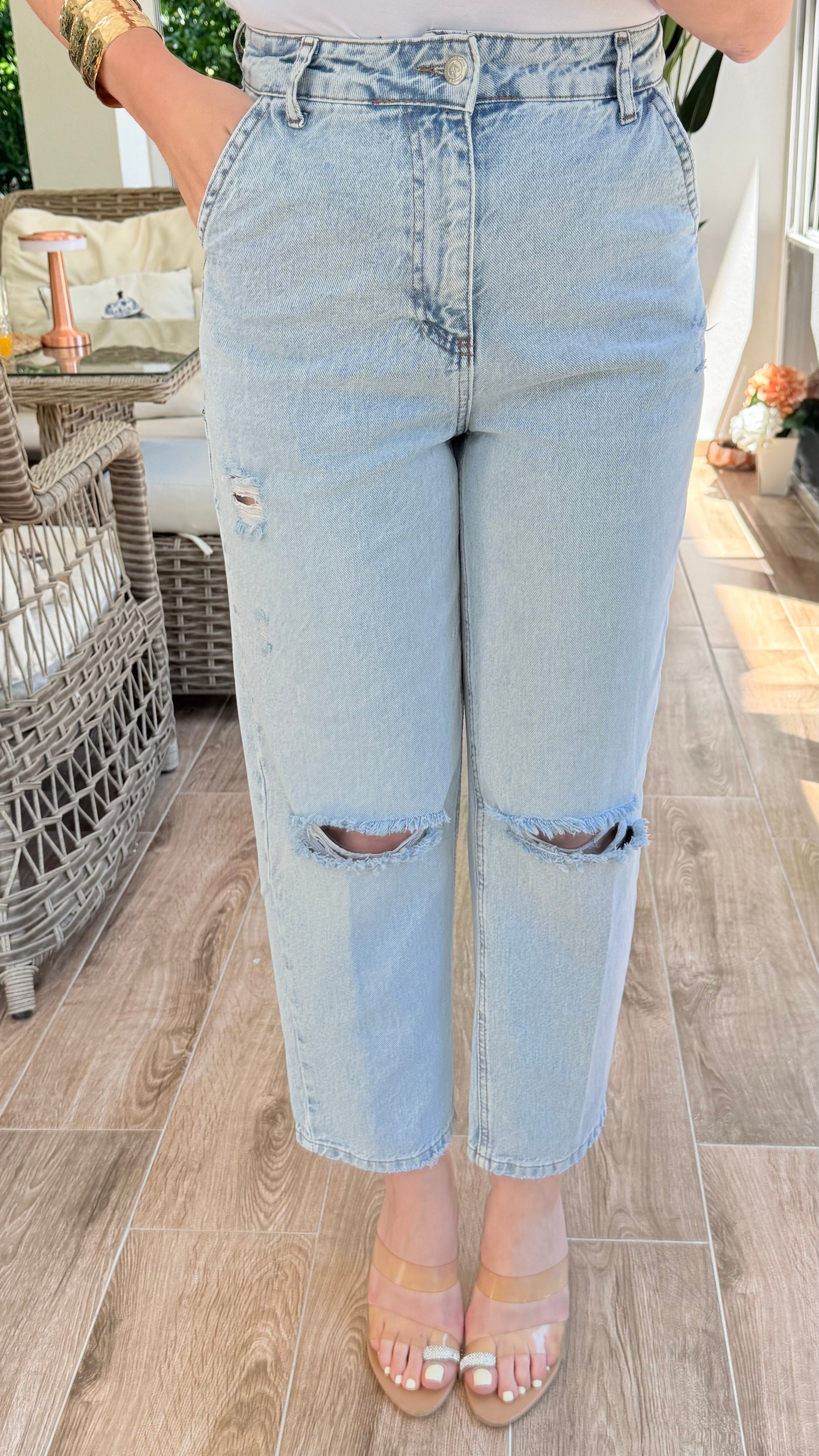 LİLYA YIRTMAÇLI JEAN 