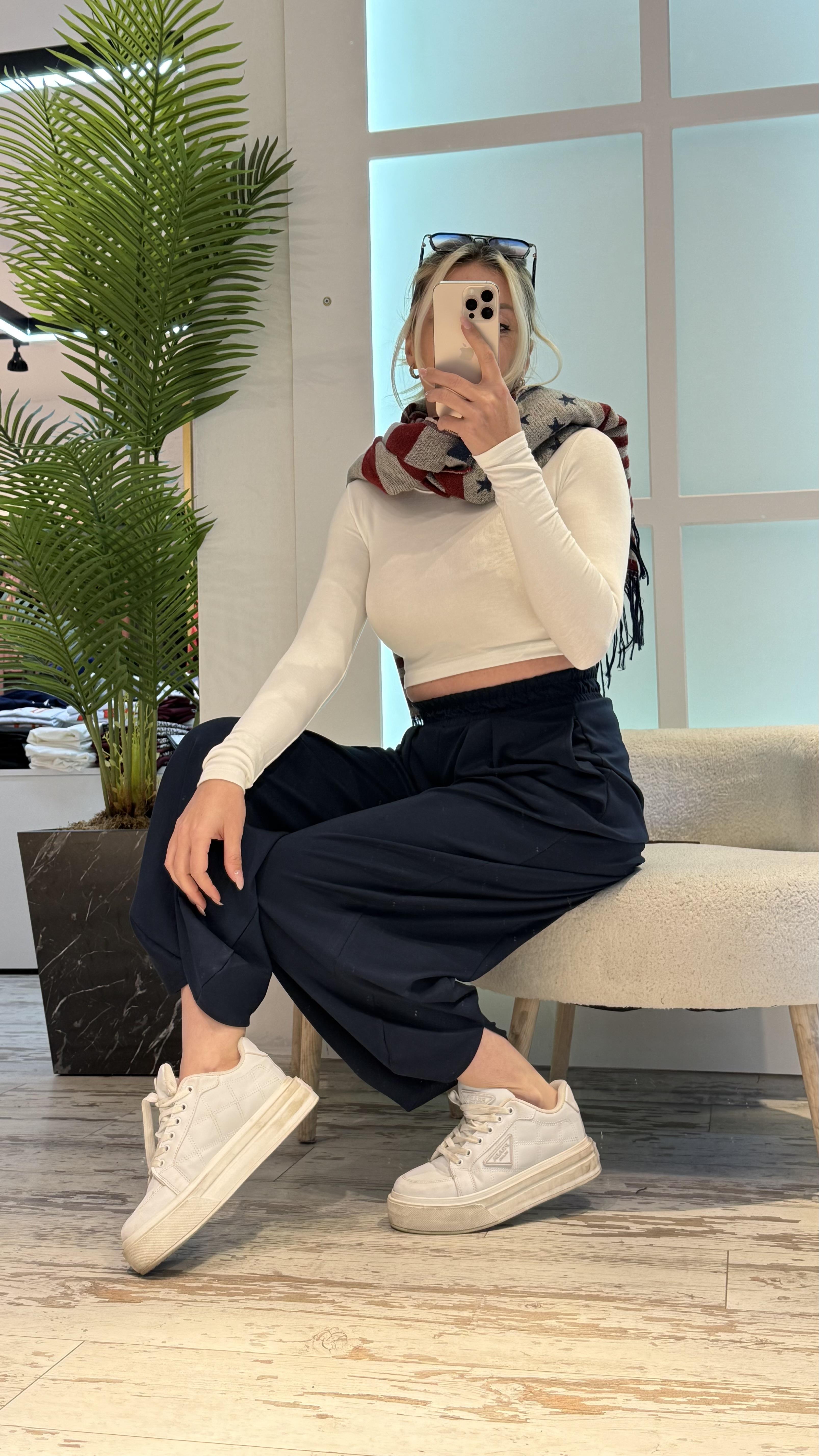 LUCİNDA KREM CROP