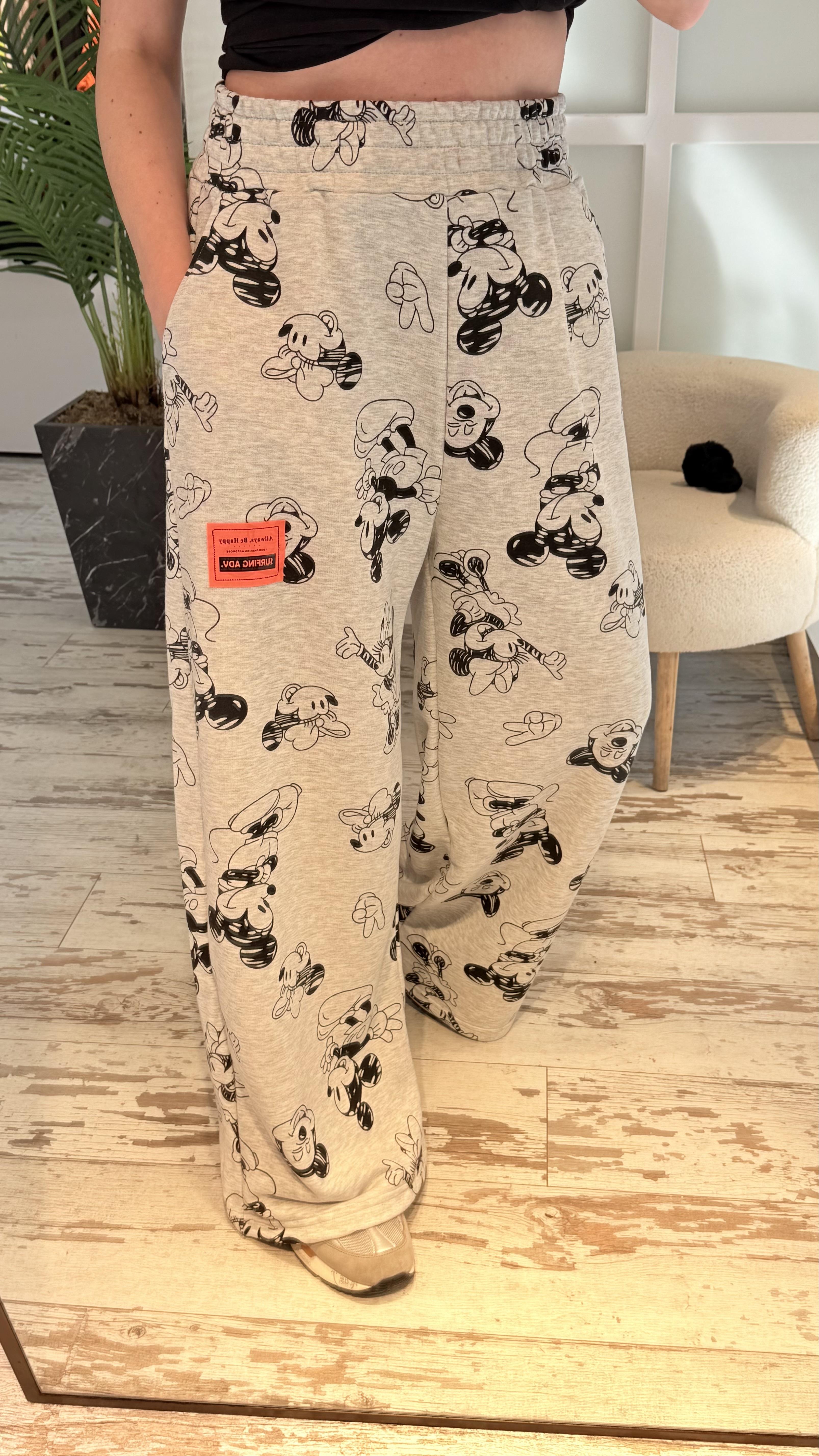 MİMİ DESENLİ EŞOFMAN