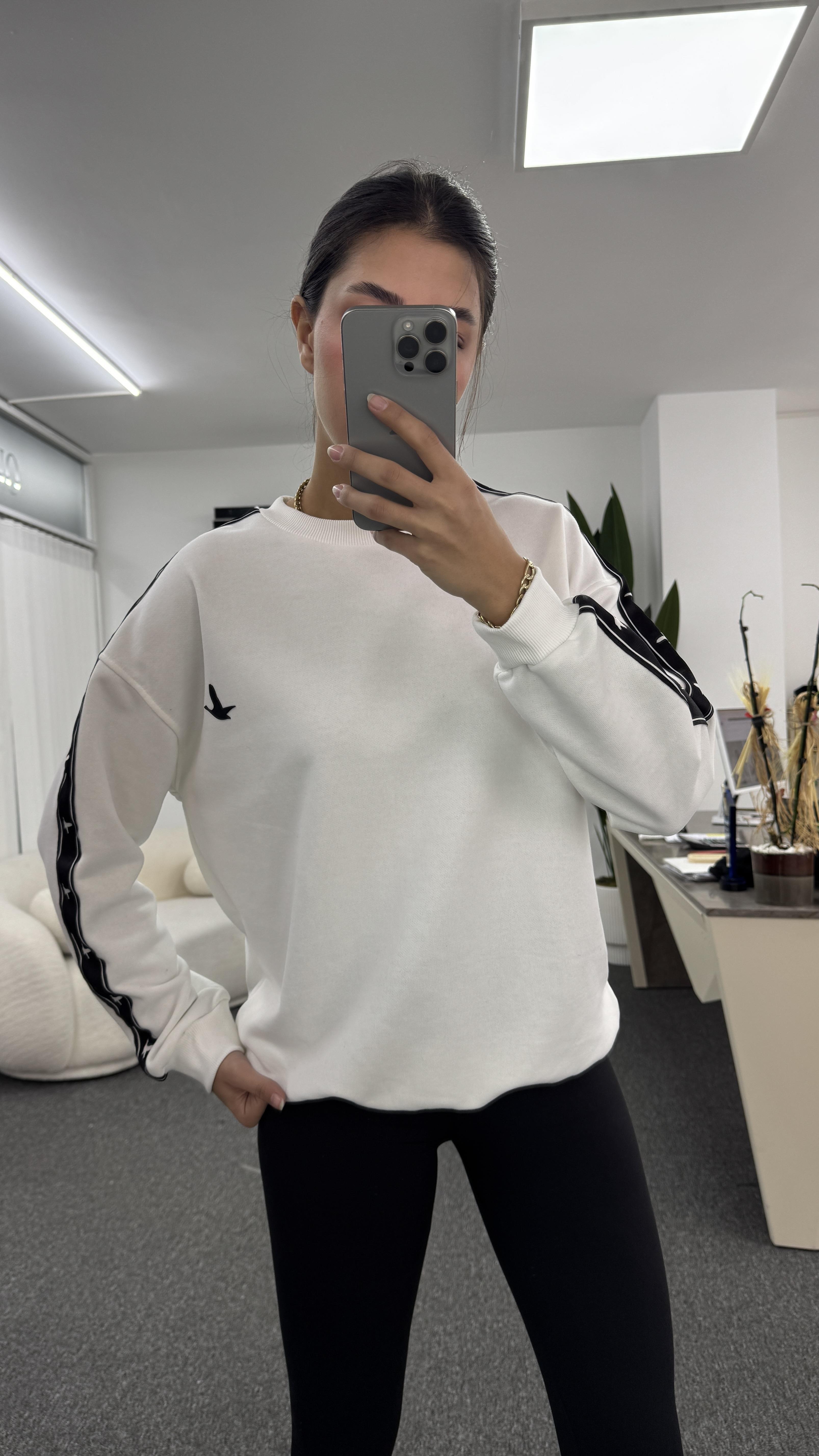 OLİVİA BEYAZ SWEATSHIRT