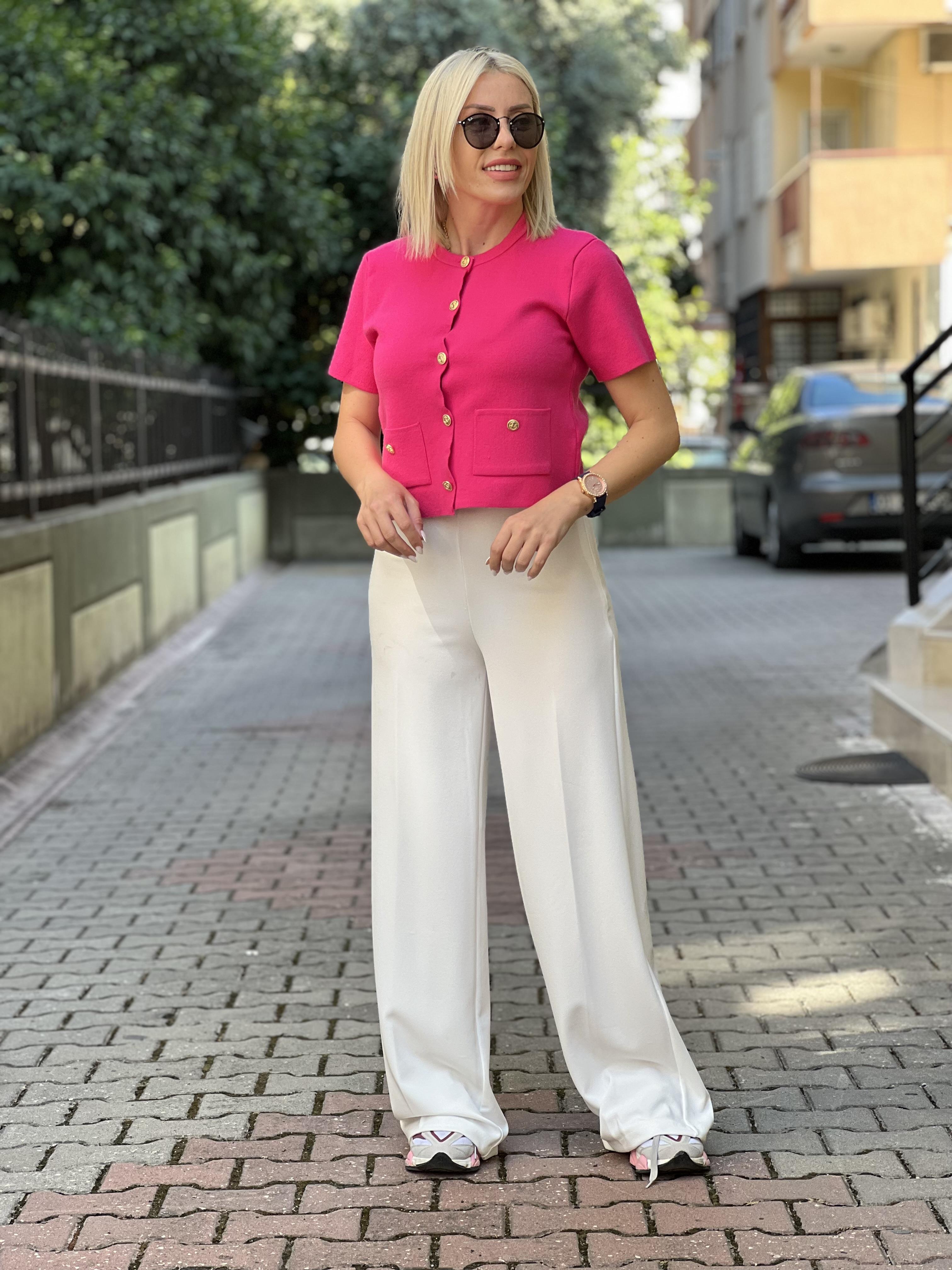 PALE PEMBE HIRKA