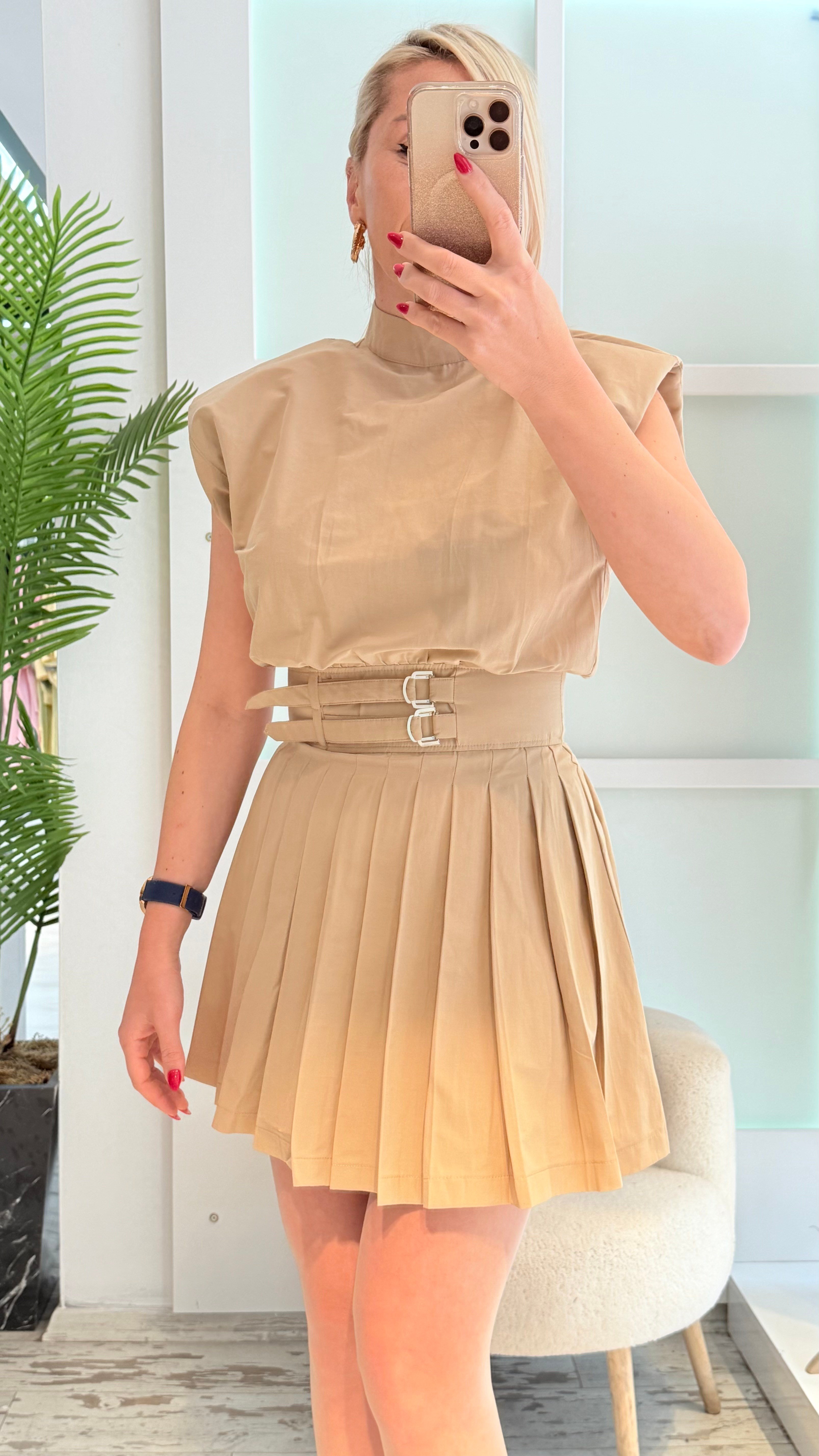 PERİY KREM PİLELİ ELBİSE 