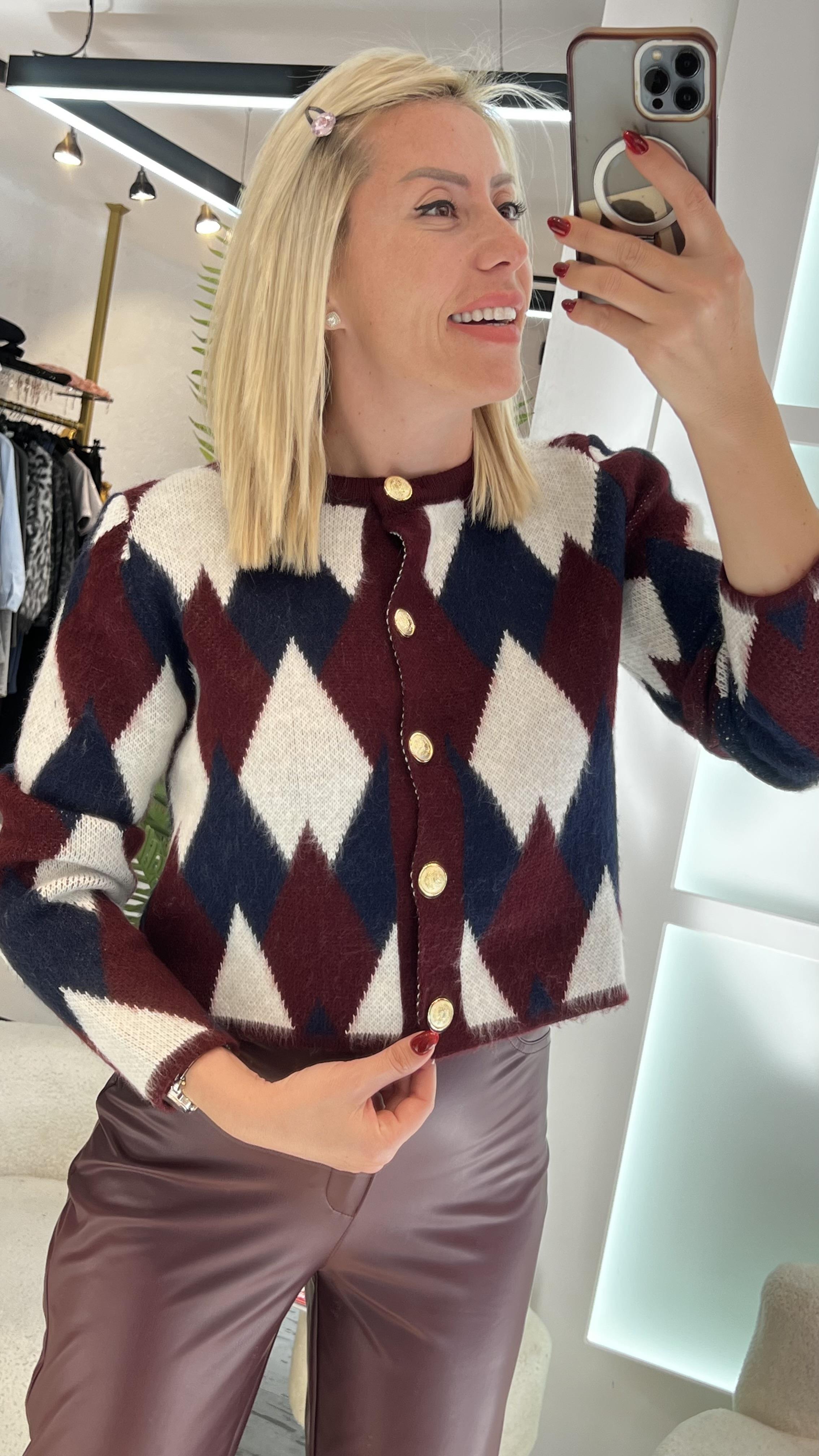 ROOD BORDO HIRKA