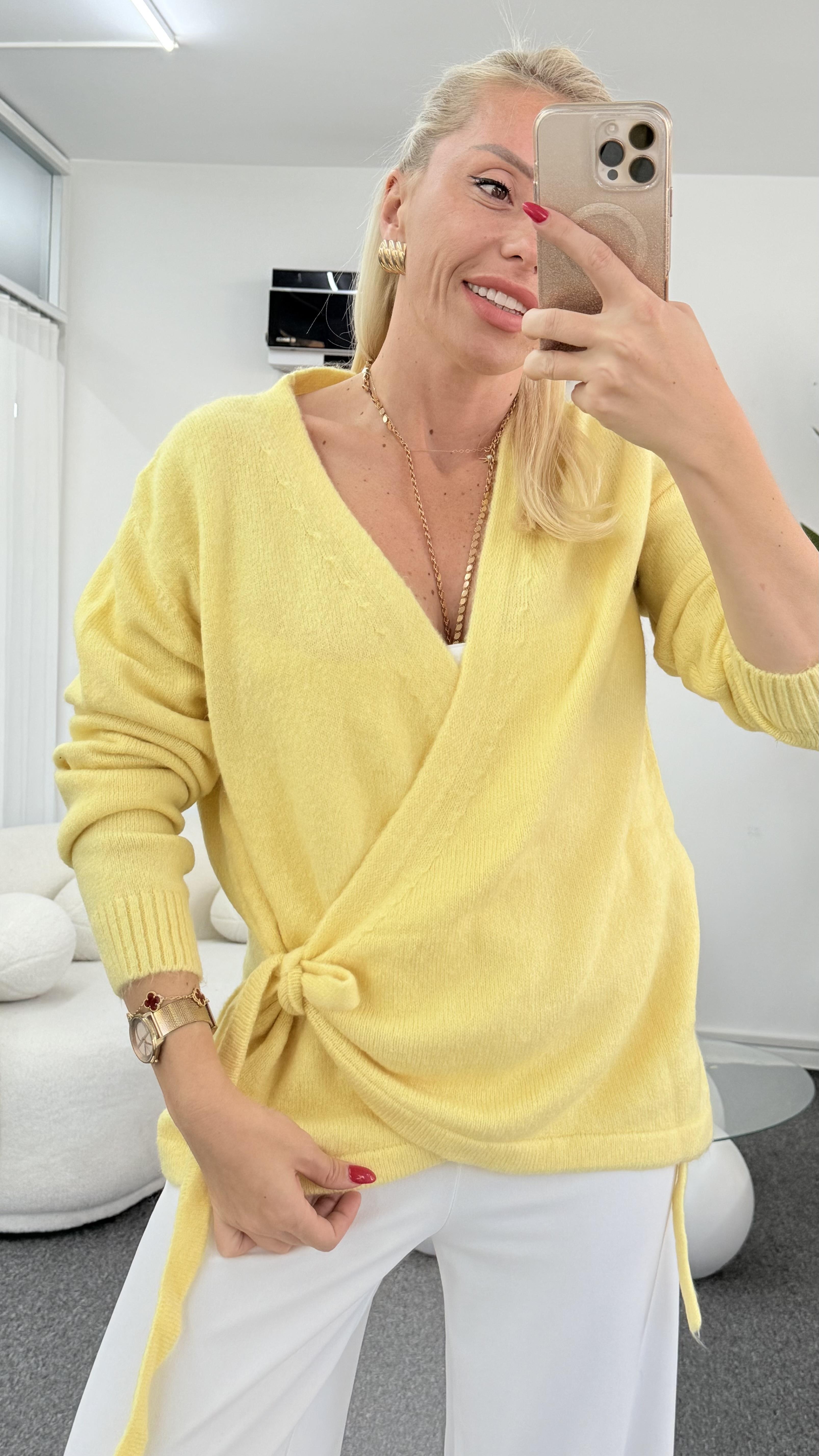 SOPHİE SARI HIRKA