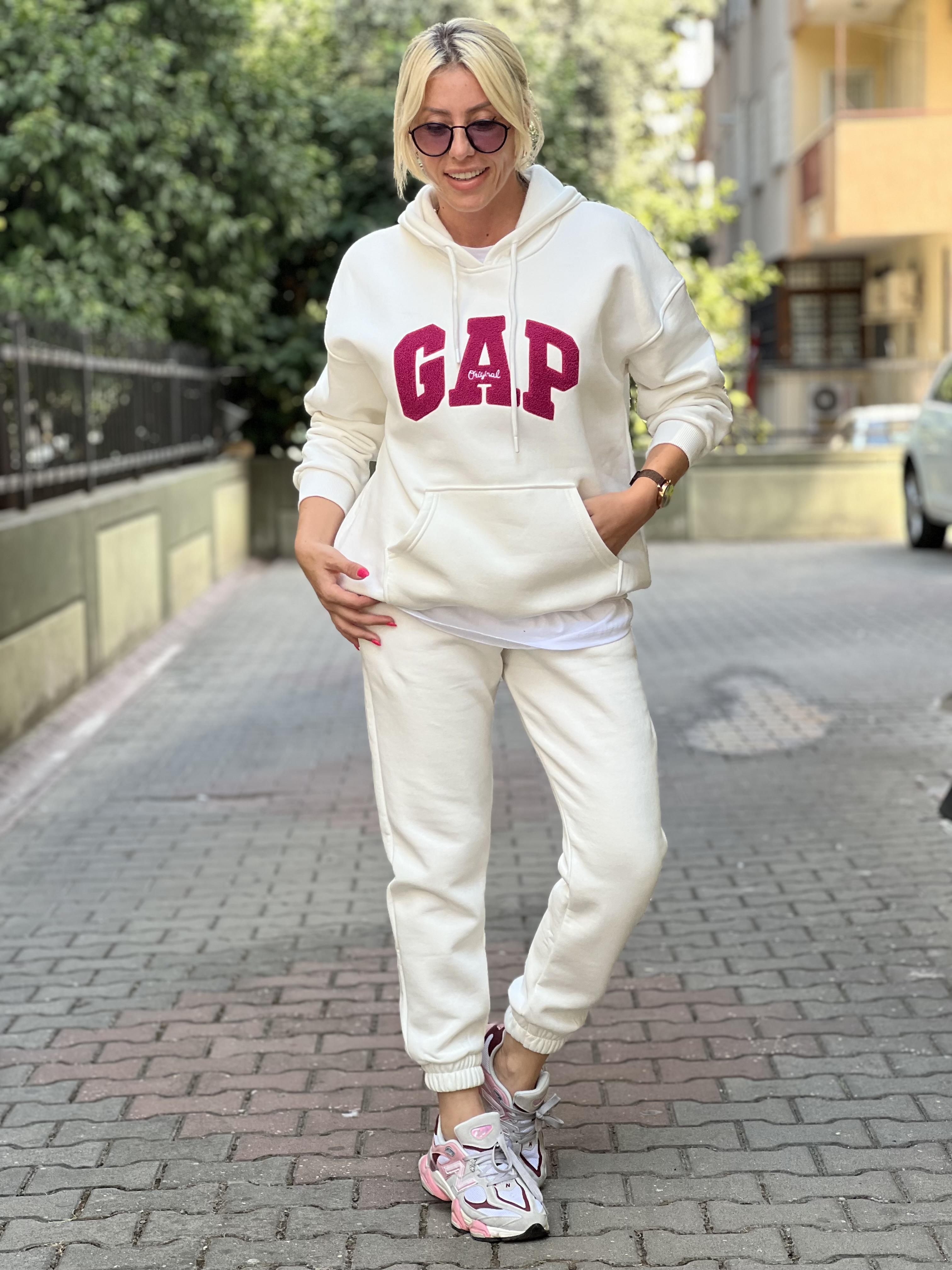 SUMMERY BEYAZ EŞOFMAN TAKIMI
