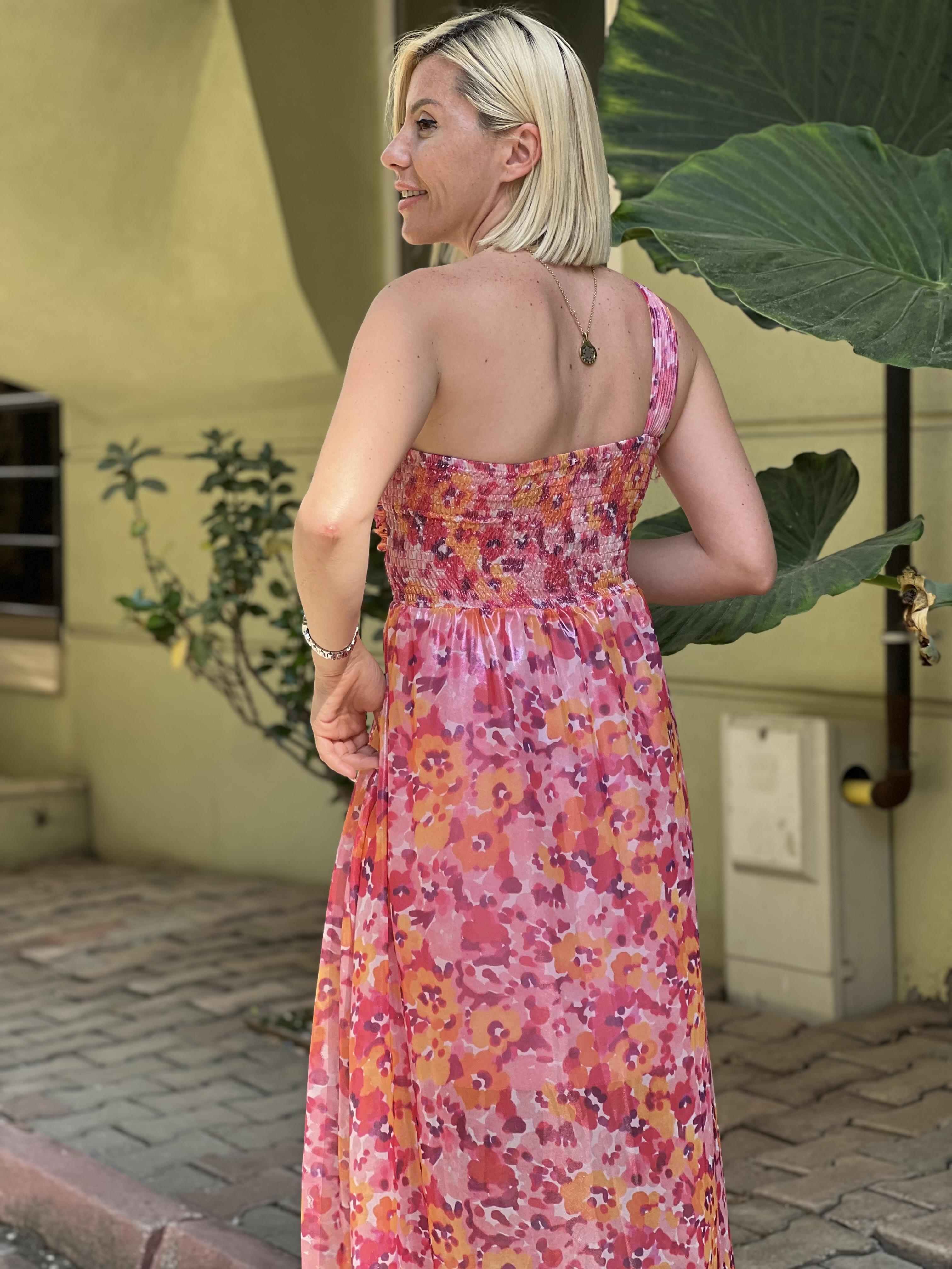 TEK OMUZ PEMBE ELBİSE 