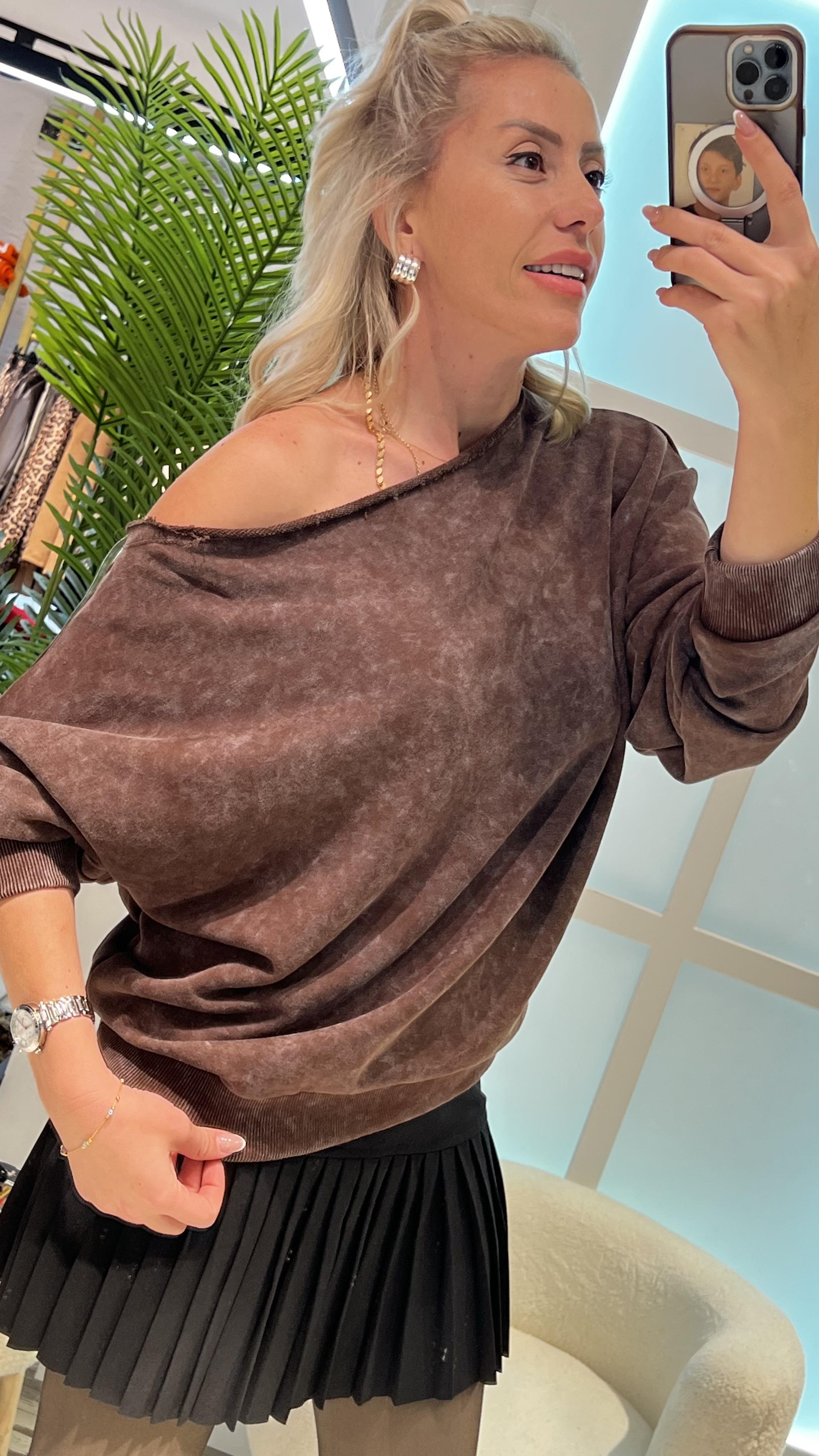 TILL OMUZU DÜŞÜK KAHVE SWEAT