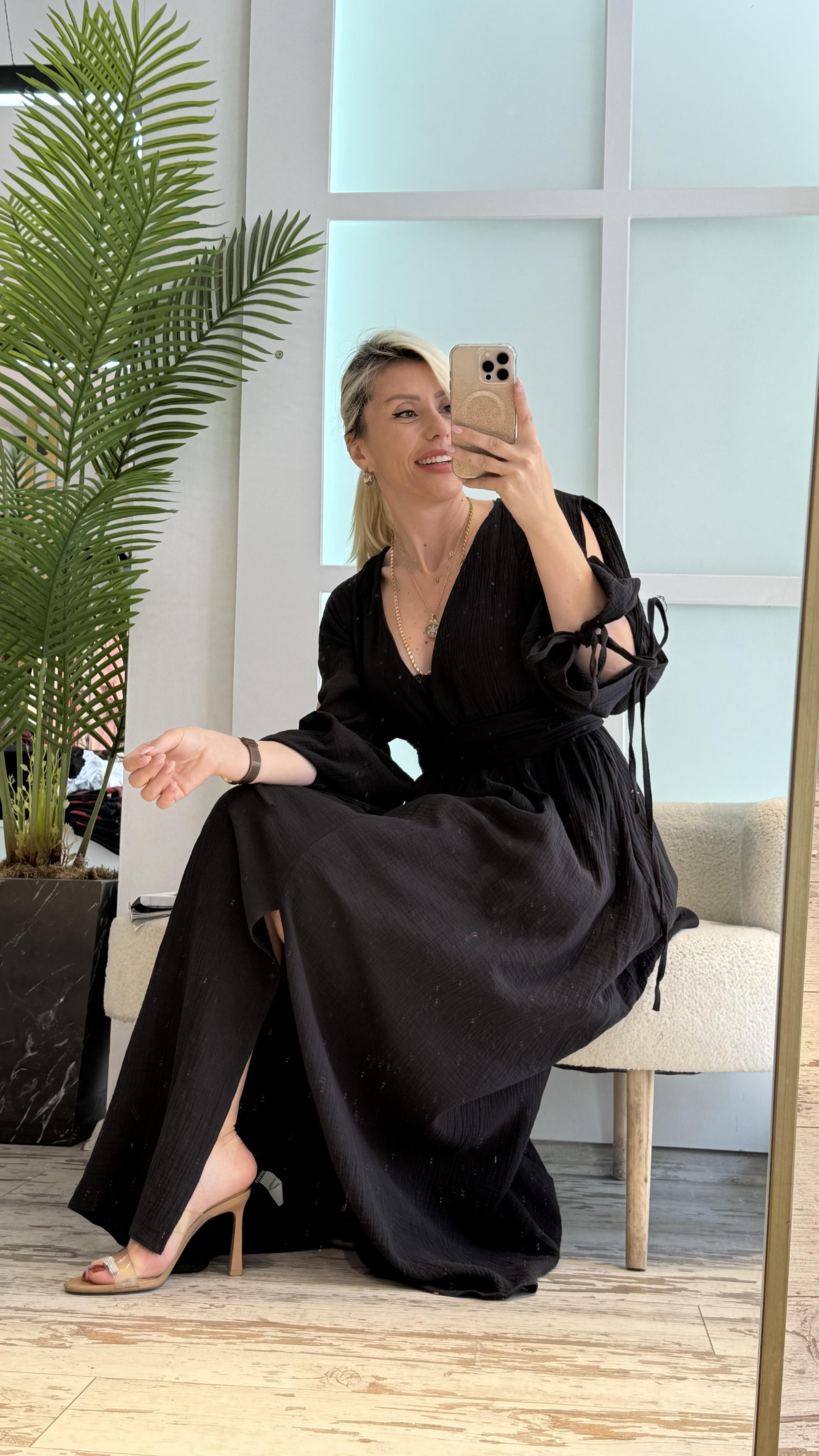 VANESSA HELEN SİYAH ELBİSE 