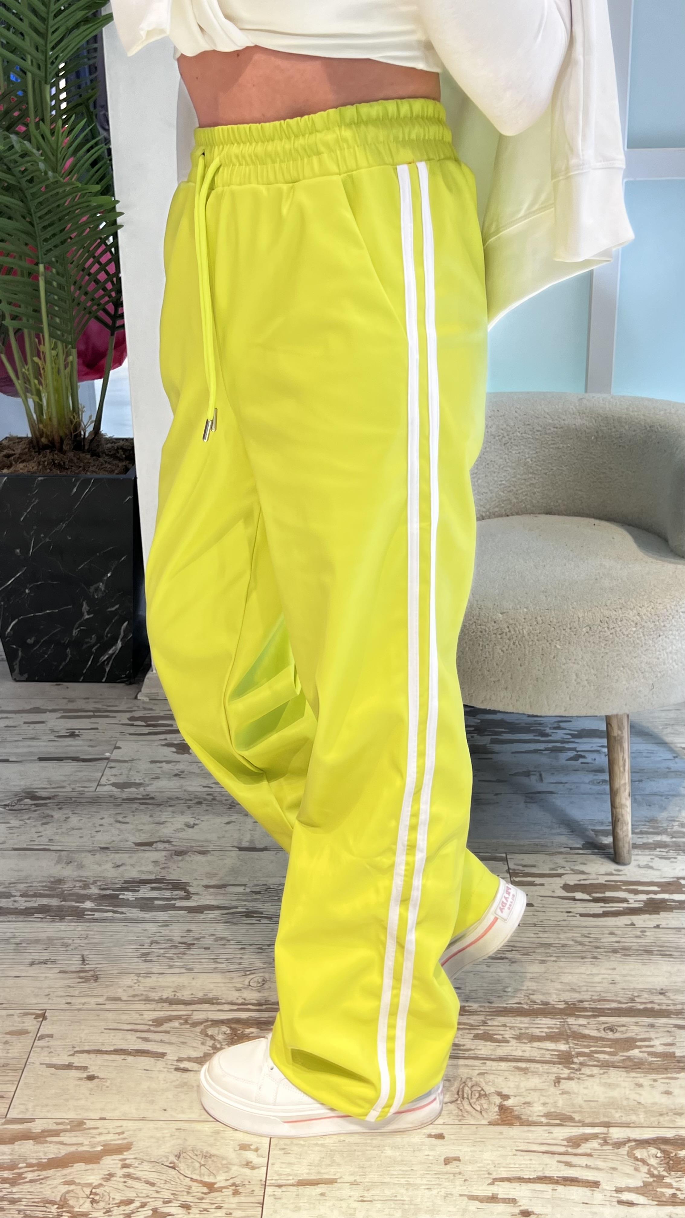 WİNTRİ NEON SARI DERİ PANTOLON