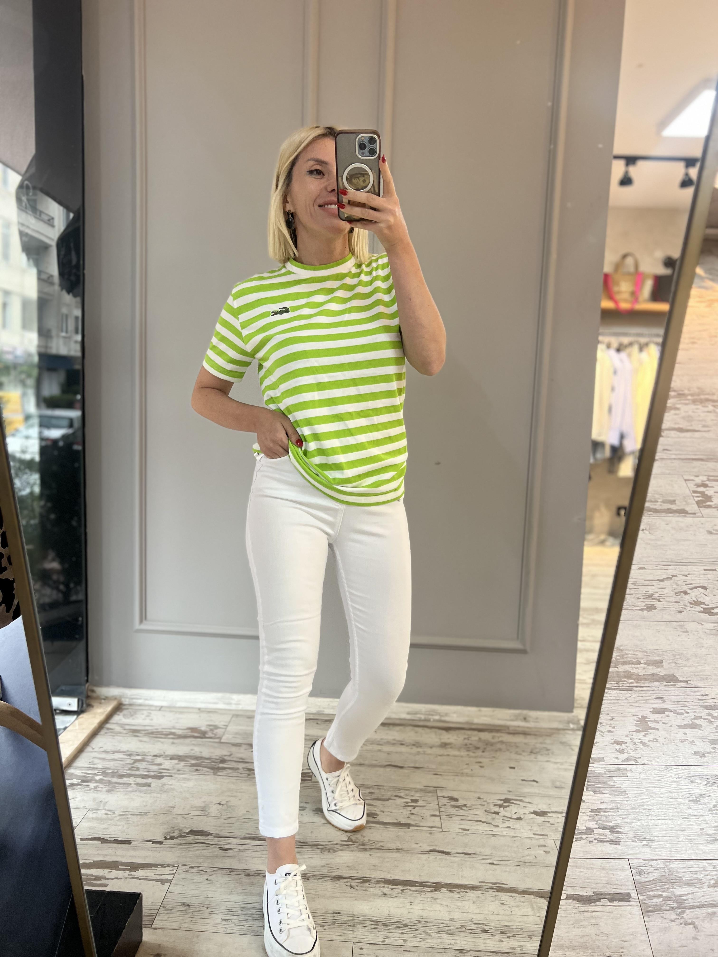 YEŞİL ÇİZGİLİ ORJ MARKA TSHRT 