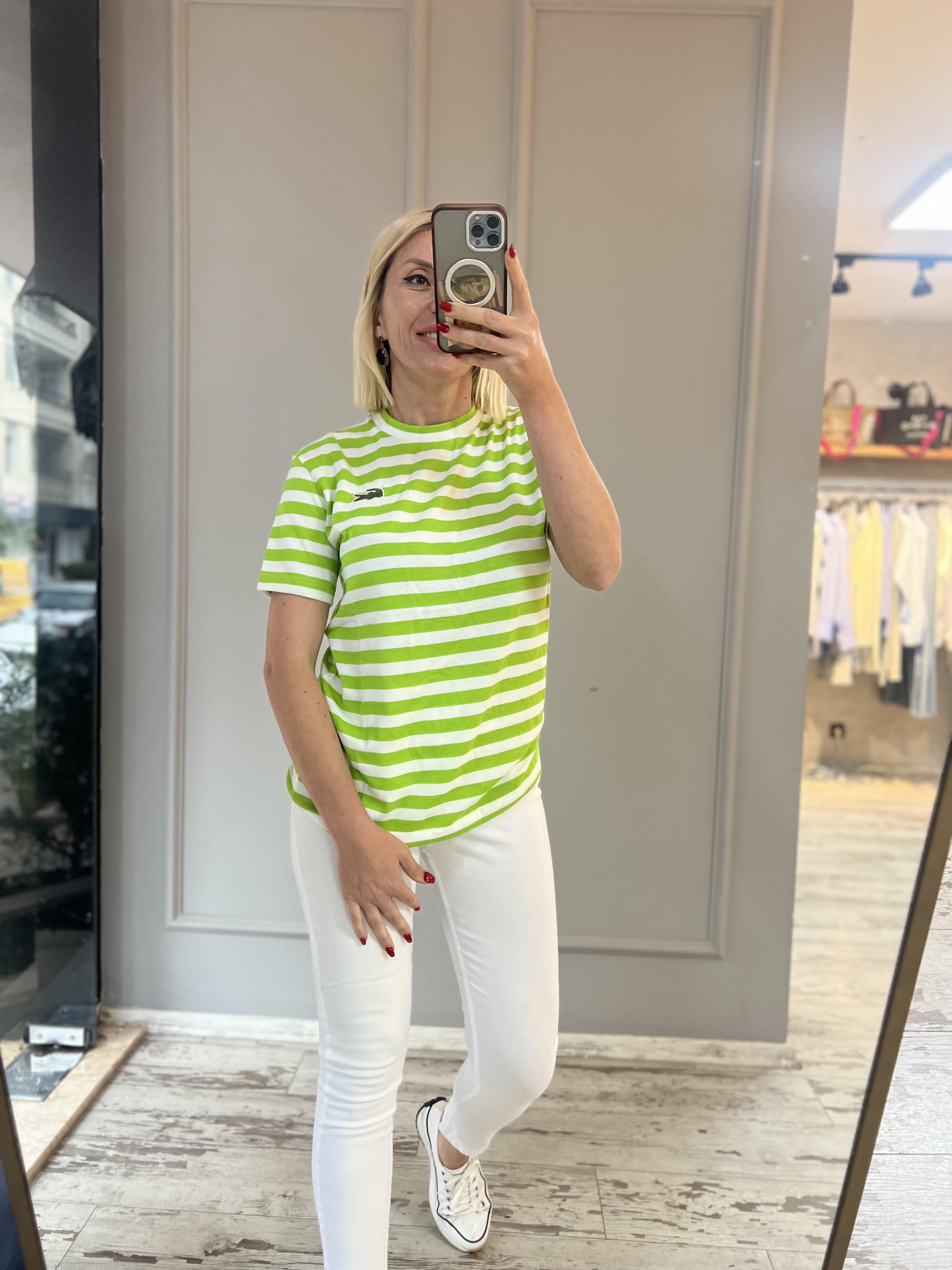 YEŞİL ÇİZGİLİ ORJ MARKA TSHRT 
