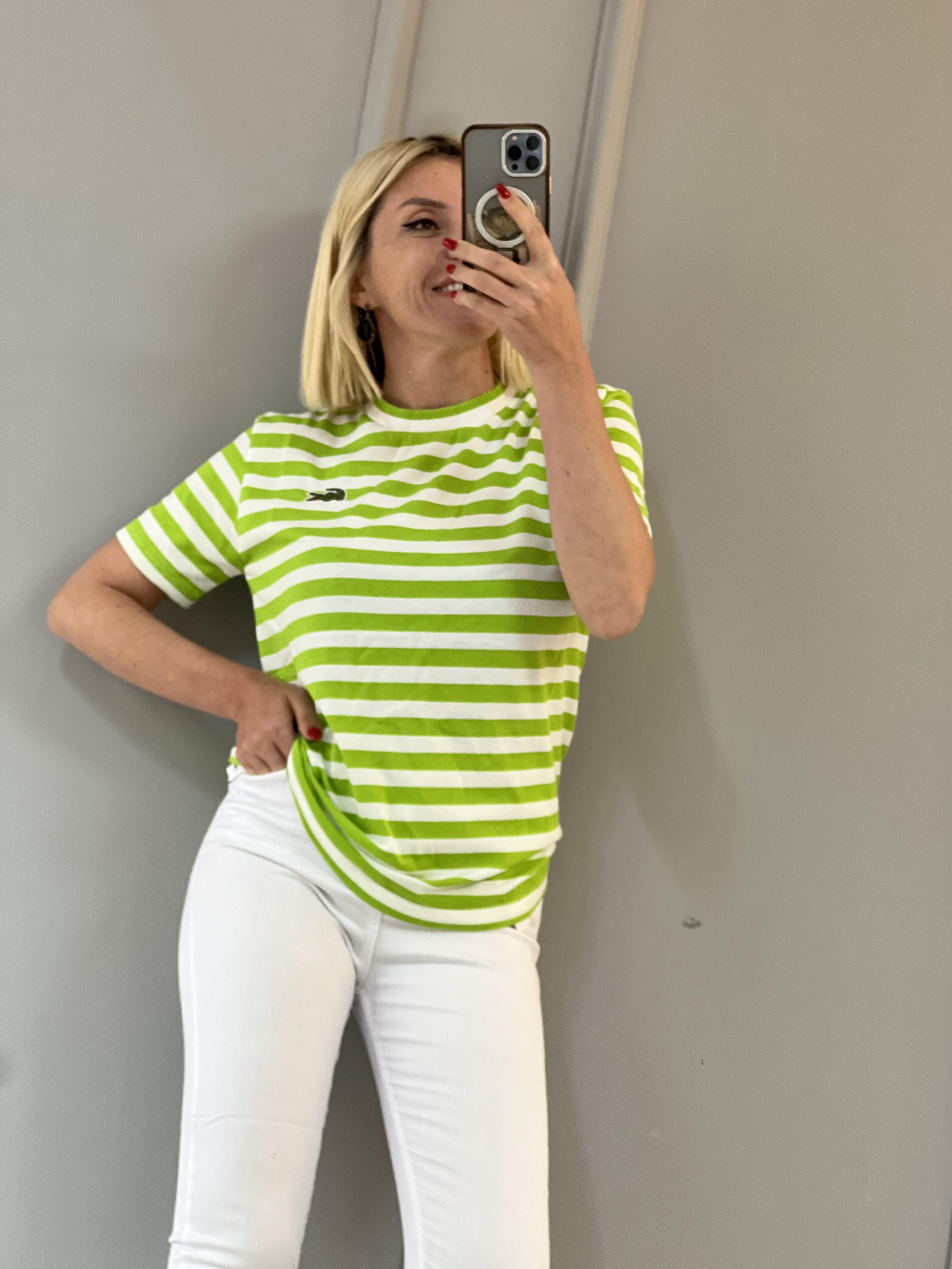 YEŞİL ÇİZGİLİ ORJ MARKA TSHRT 