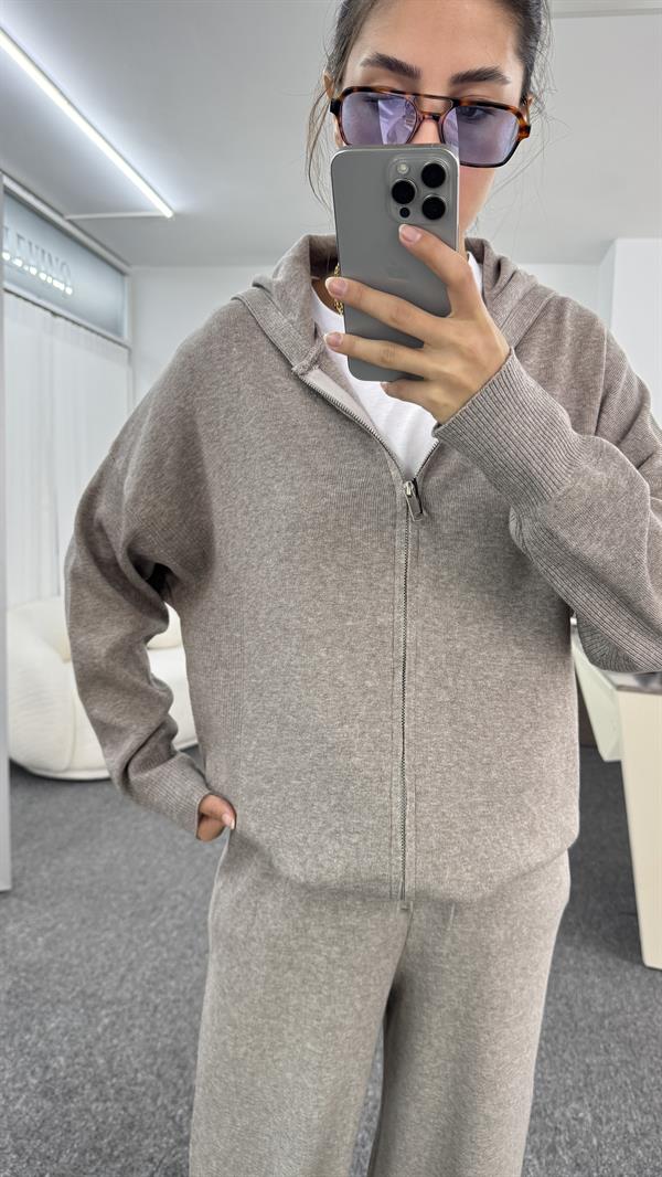 ADALİA TAŞ RENGİ TAKIM