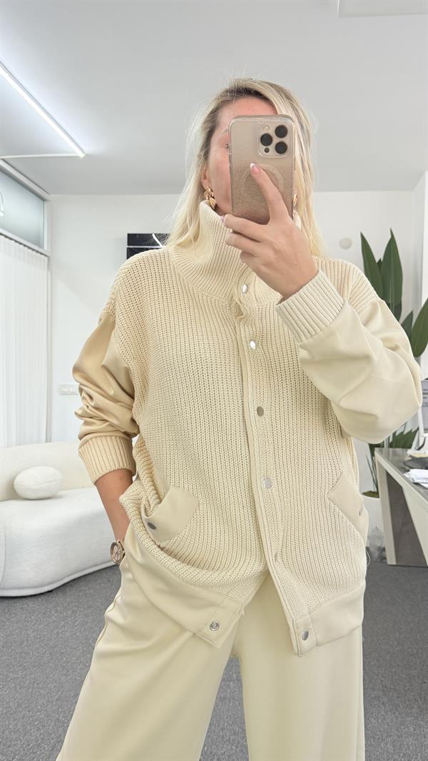 ALİYS BEJ DÜĞMELİ EŞOFMAN TAKIMI