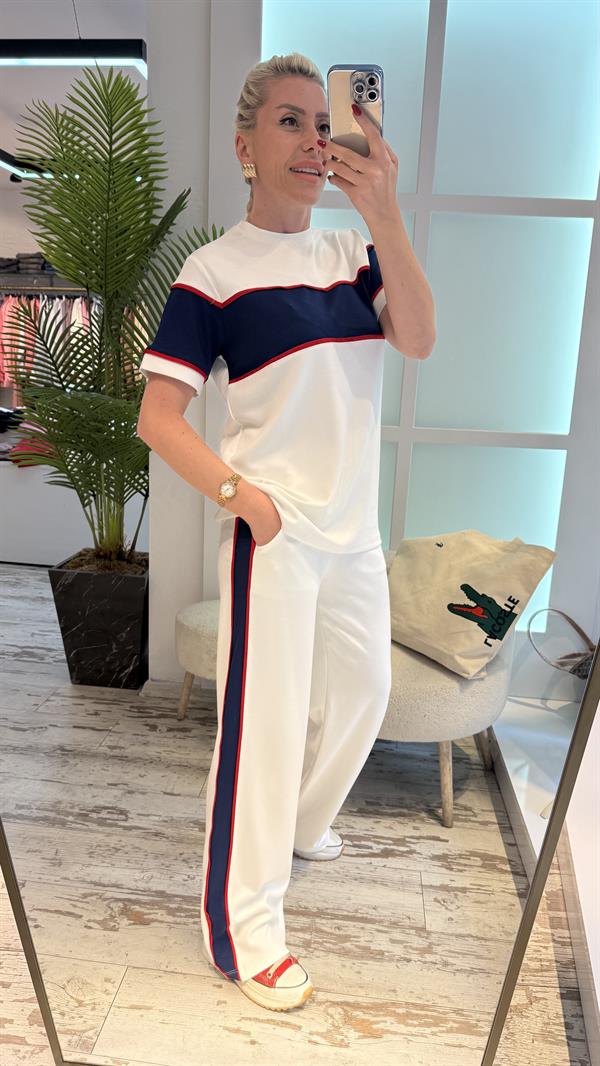 BEYAZ LACİVERT ŞERİTLİ EŞOFMAN TAKIMI