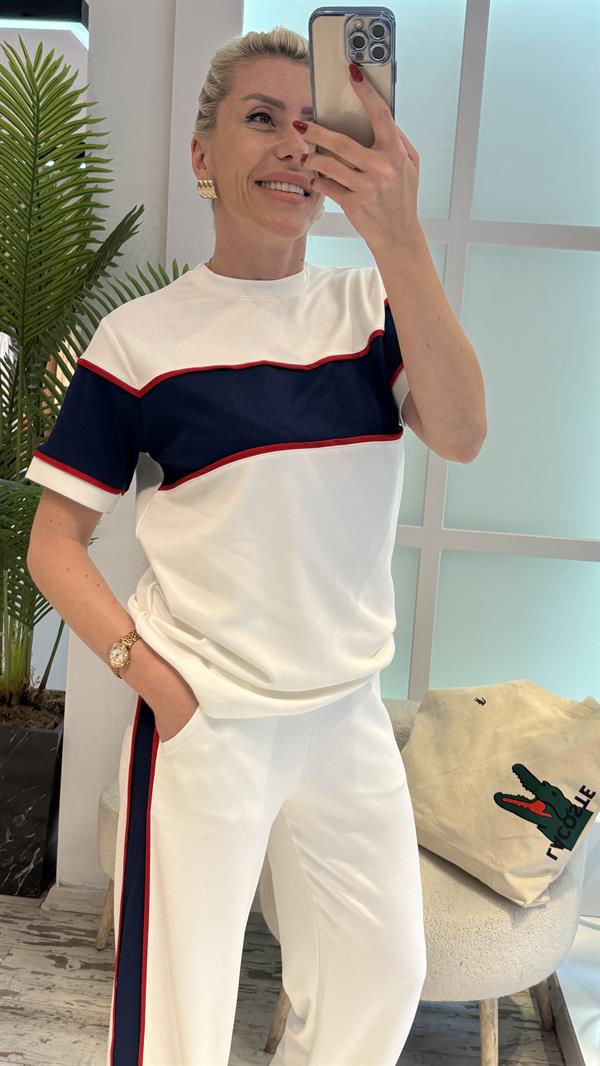 BEYAZ LACİVERT ŞERİTLİ EŞOFMAN TAKIMI