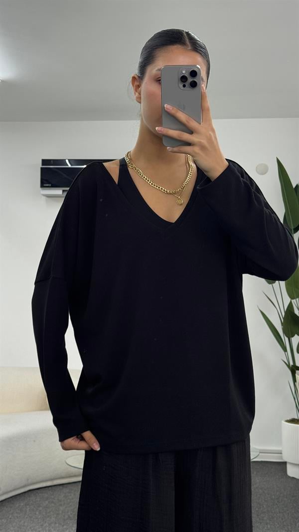 BOLY V YAKA SİYAH TRİKO KAZAK