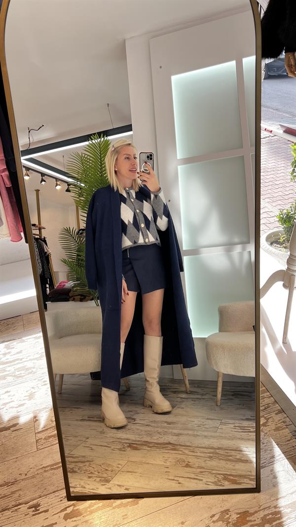 DELUX LACİVERT UZUN TRİKO HIRKA