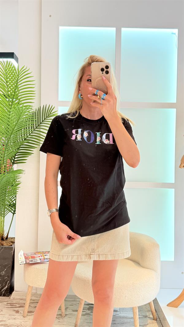 EMMA RENKLİ SİYAH TSHIRT