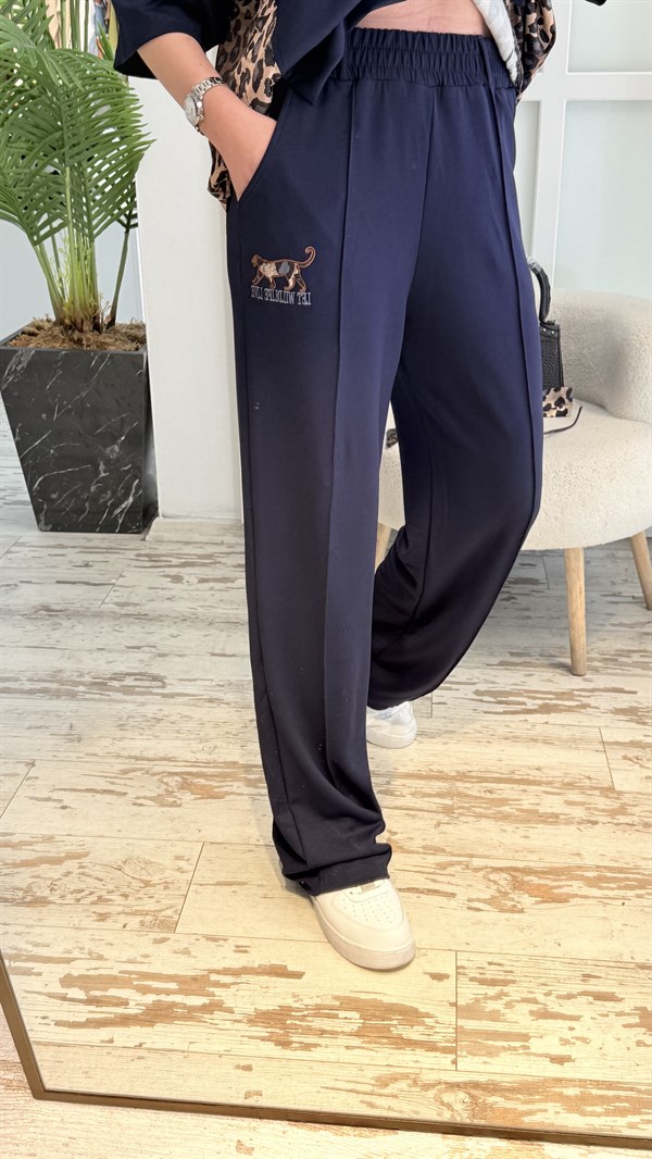 ERİLS LACİVERT LEOPAR DESENLİ TAKIM