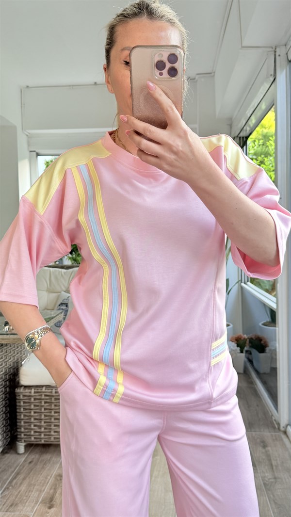 JESLA PEMBE ŞERİTLİ TAKIM 