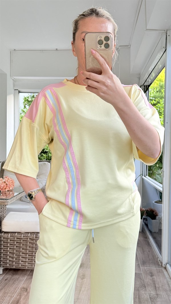 JESLA SARI ŞERİTLİ  TAKIM