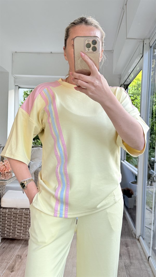 JESLA SARI ŞERİTLİ  TAKIM