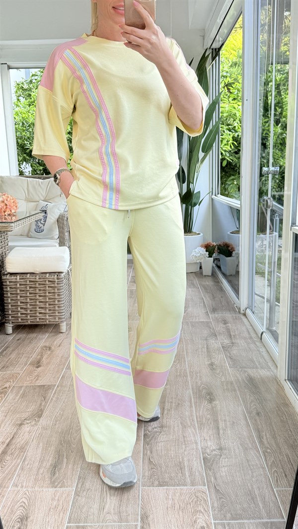 JESLA SARI ŞERİTLİ  TAKIM