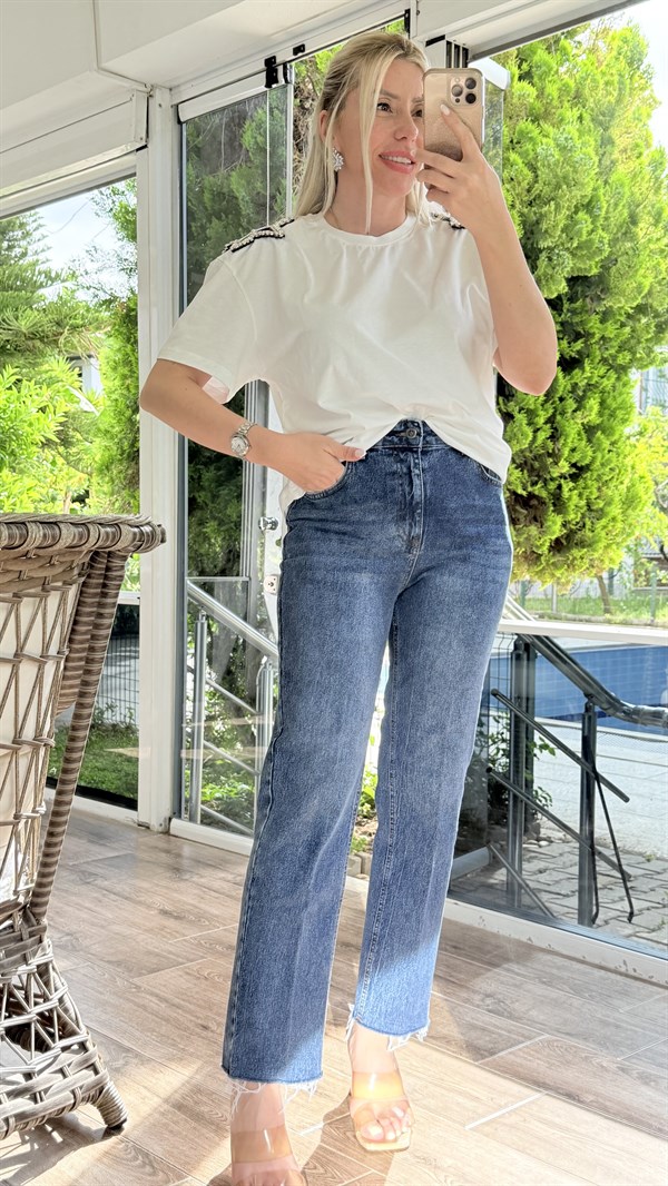 JESSY BEYAZ YILDIZ DETAYLI TSHRT 
