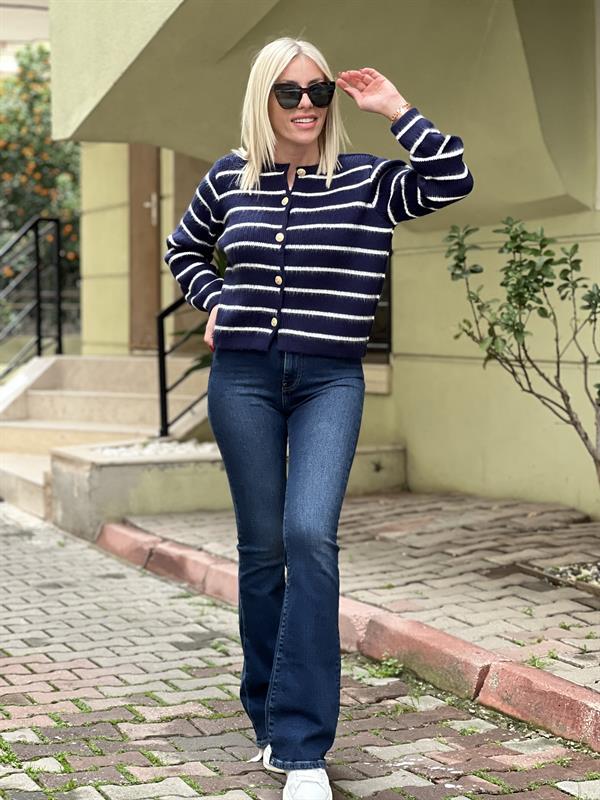 LACİVERT TRİKO HIRKA 