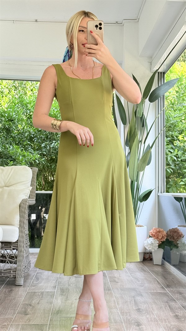 LÖRS YEŞİL ELBİSE
