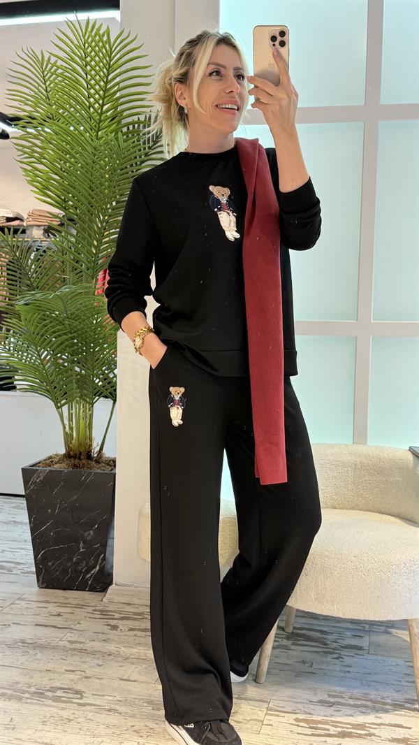 NİCE SİYAH EŞOFMAN TAKIMI