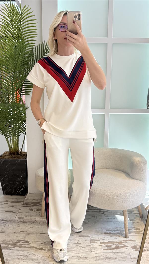 OXİY ŞERİTLİ BEYAZ EŞOFMAN TAKIM