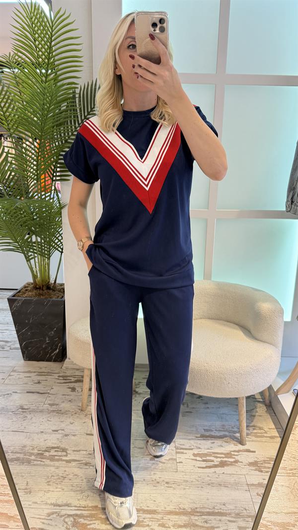 OXİY ŞERİTLİ LACİVERT EŞOFMAN TAKIMI