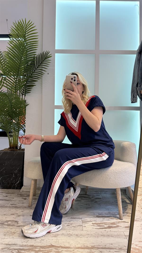 OXİY ŞERİTLİ LACİVERT EŞOFMAN TAKIMI