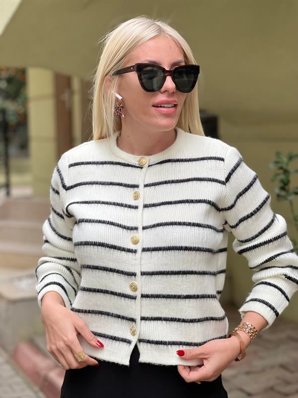 SİYAH BEYAZ ÇİZGİLİ HIRKA 