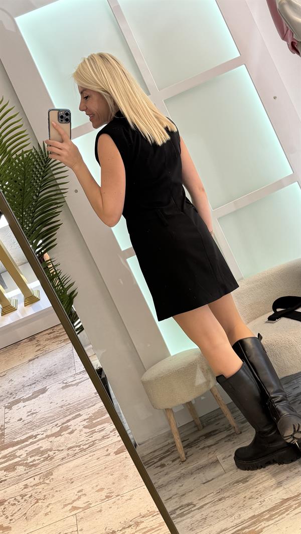 SİYAH KEMERLİ ELBİSE