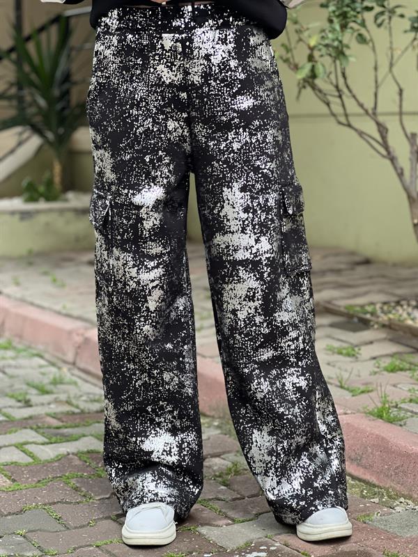 VARAK DETAYLI SİYAH EŞOFMAN 