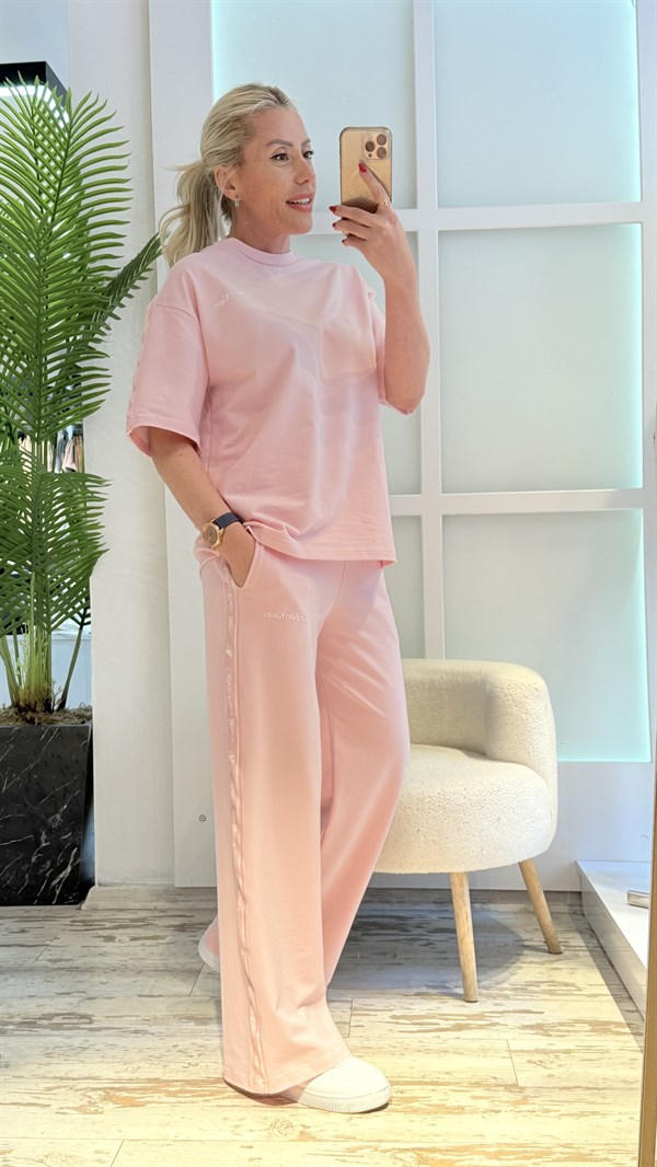 YUMİ PEMBE EŞOFMAN TAKIMI 