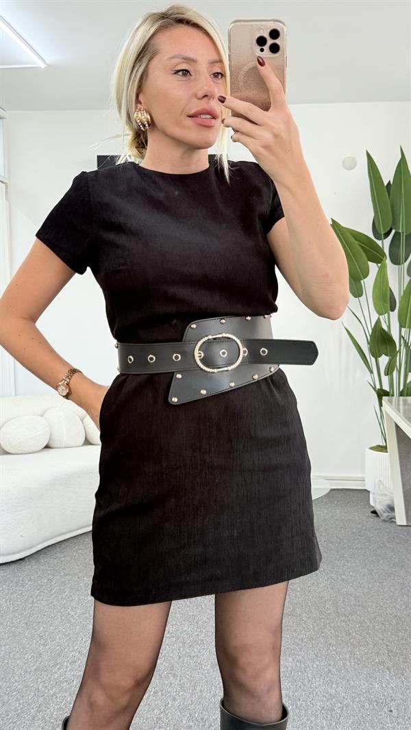 YUNİS SİYAH FİTTİLLİ KADİFE ELBİSE 