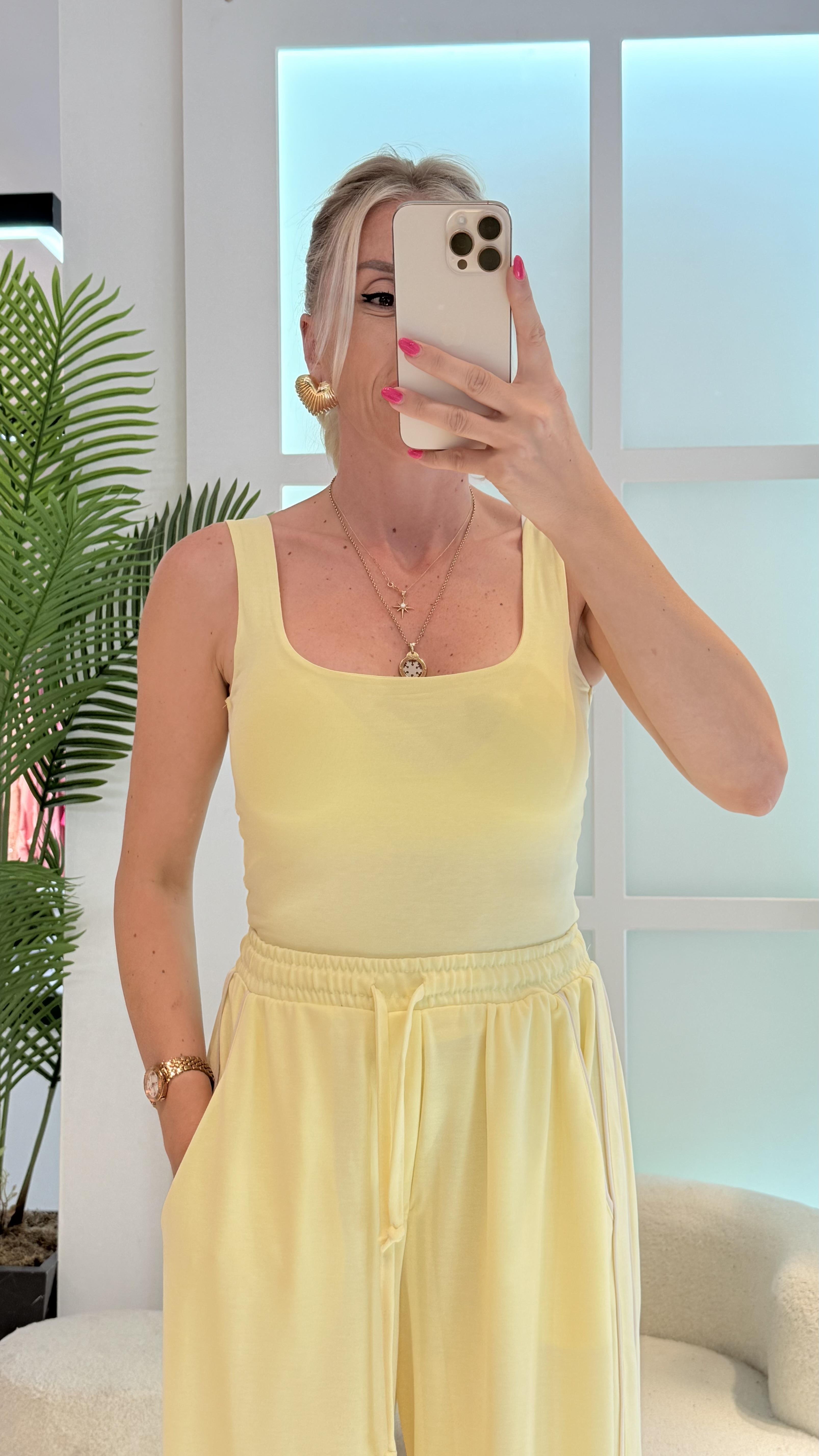 BABS SARI CROP 