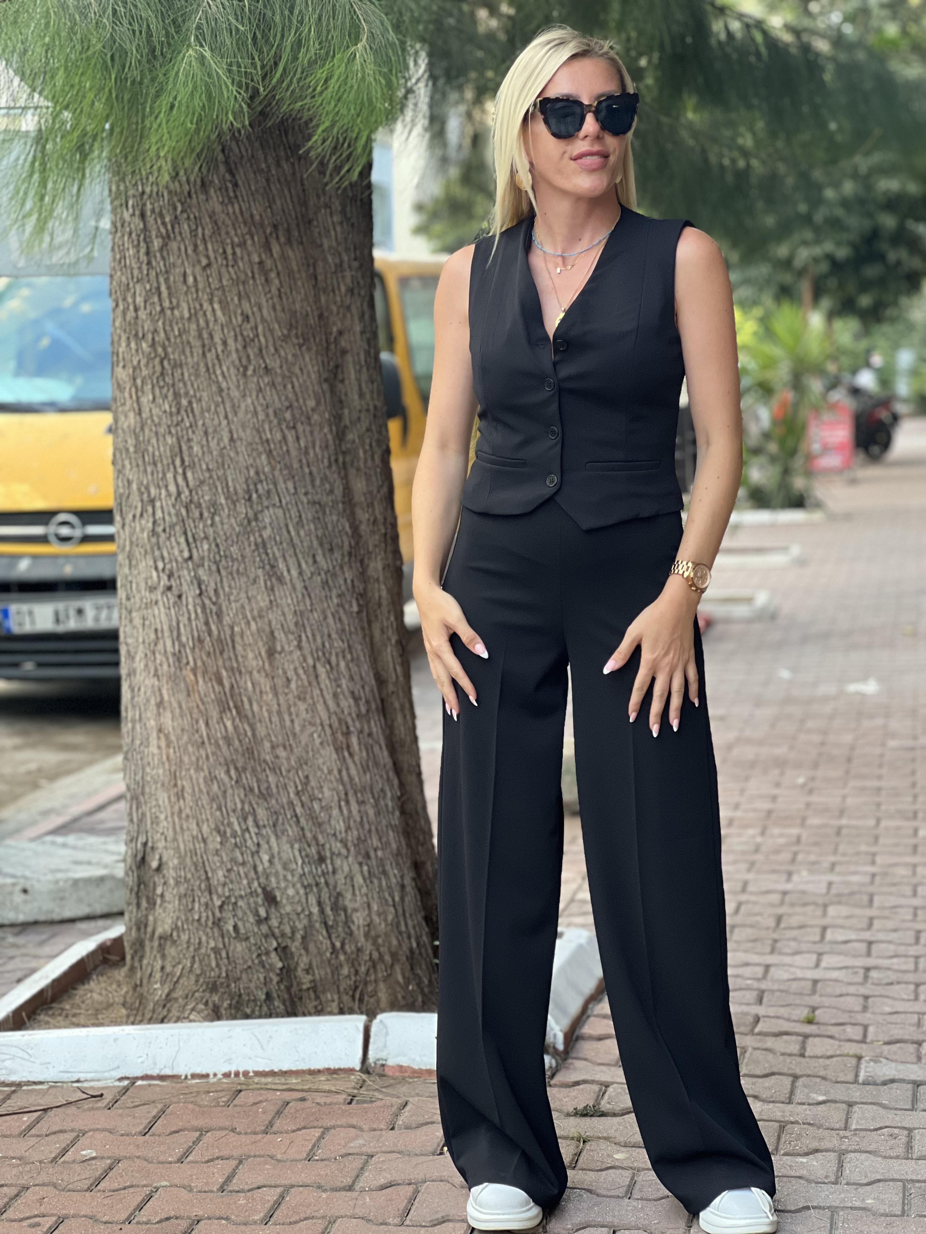 Bol pantolonlu yelekli takım