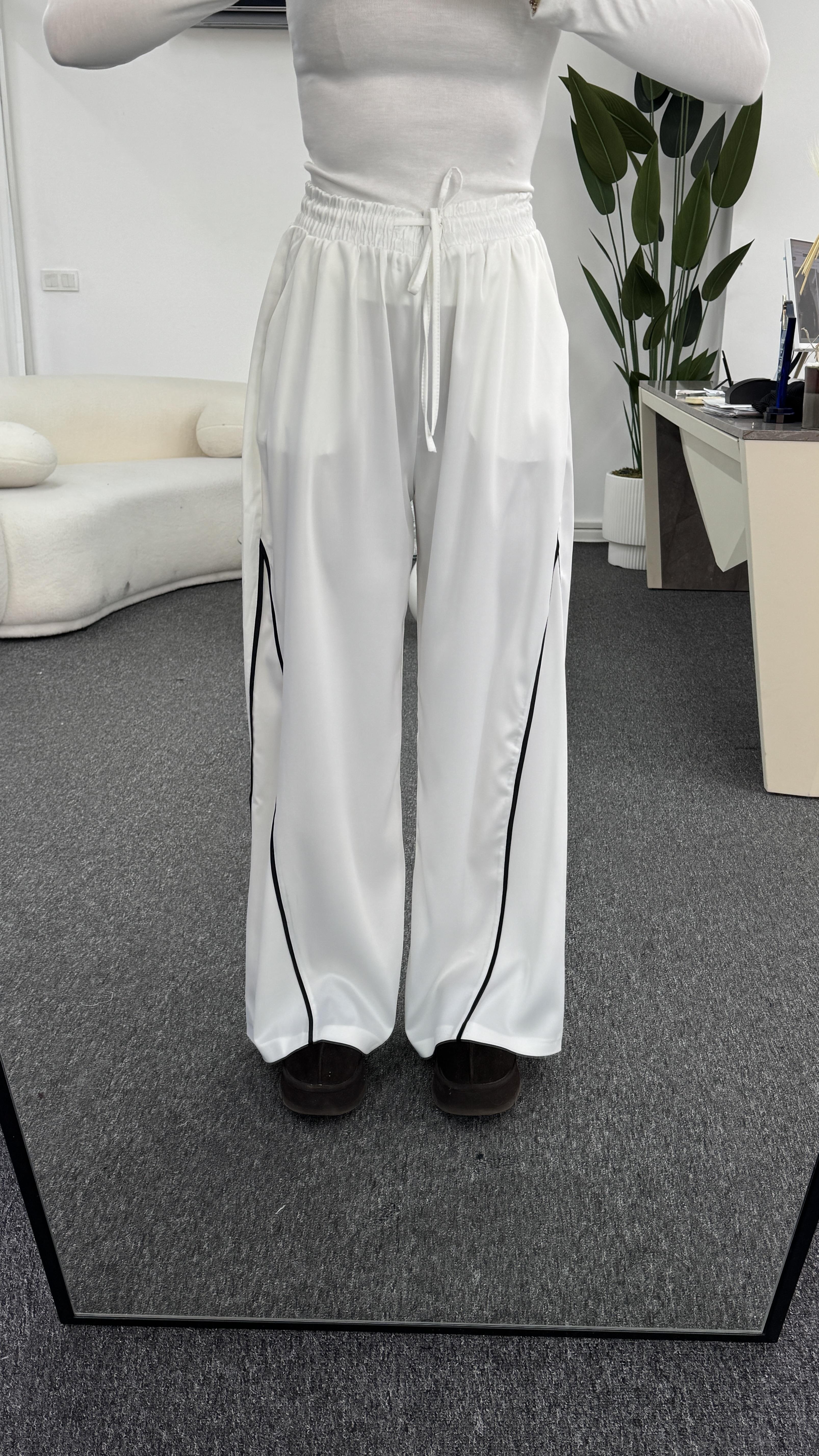 CORAL SATEN BEYAZ PANTALON
