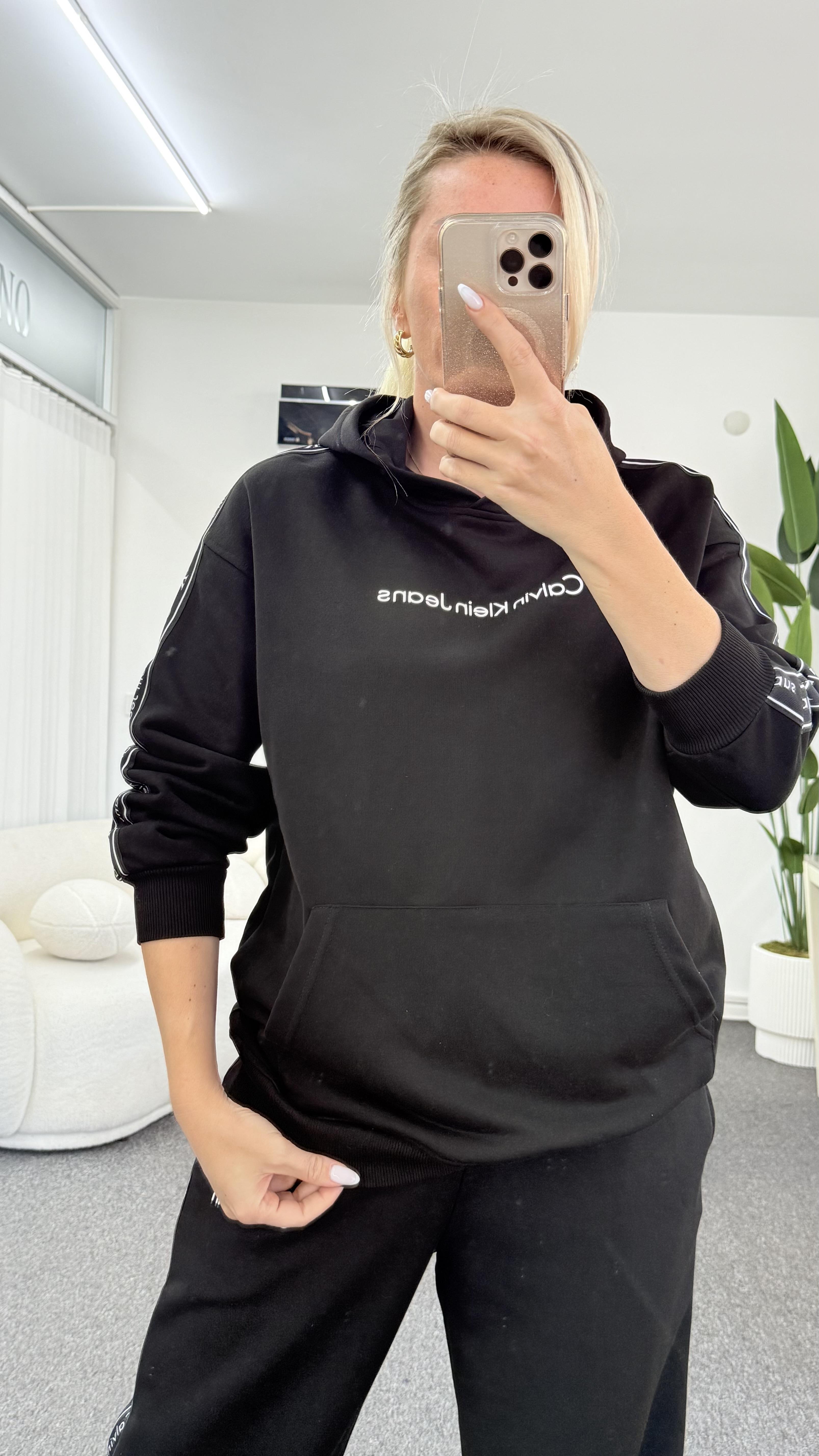 QUASY SİYAH KAPŞONLU SWEATSHIRT 